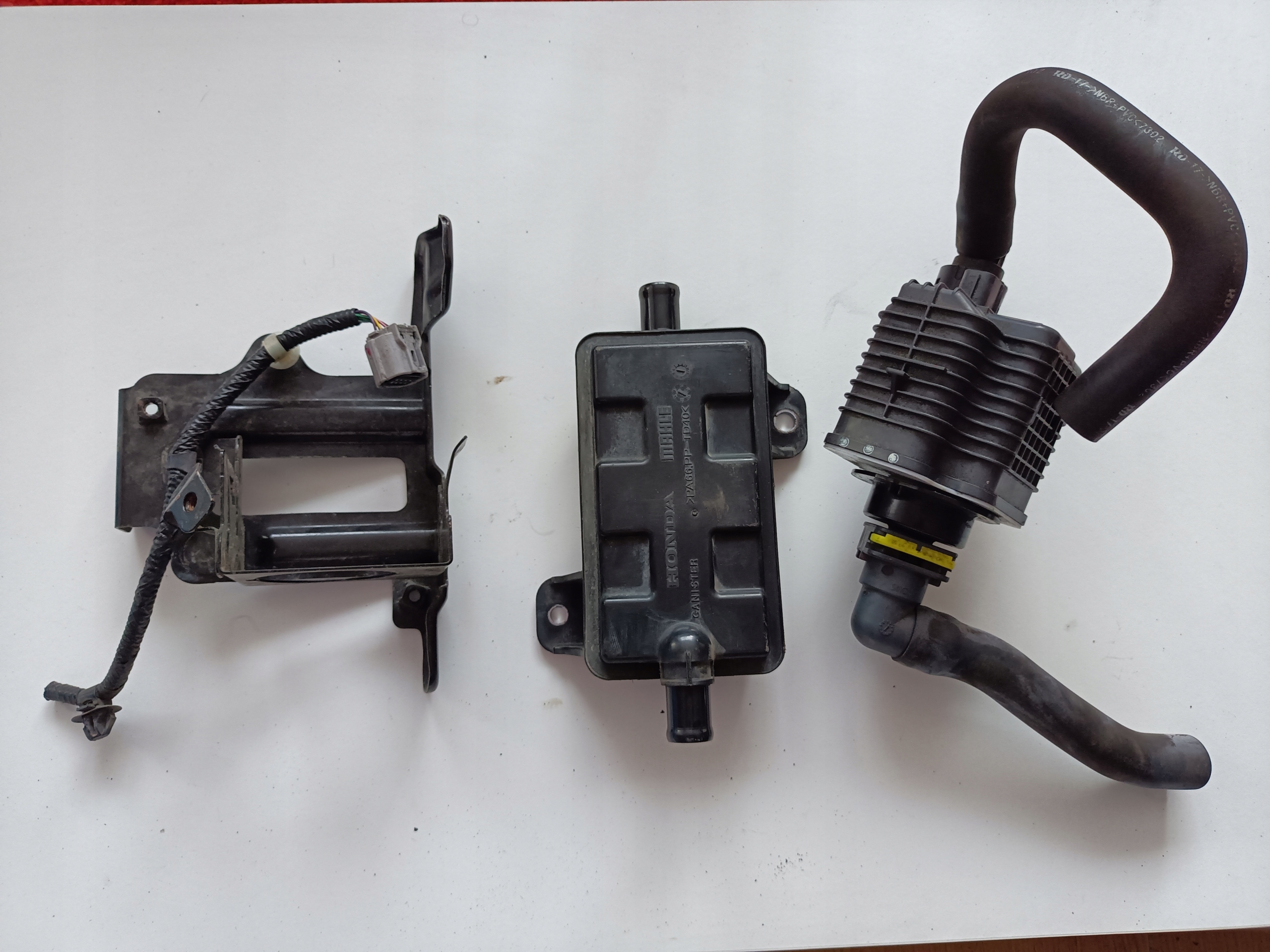 MX082100-3050 06U05-1 - Выбросы паров топлива HONDA CRV V 2020R MX082100