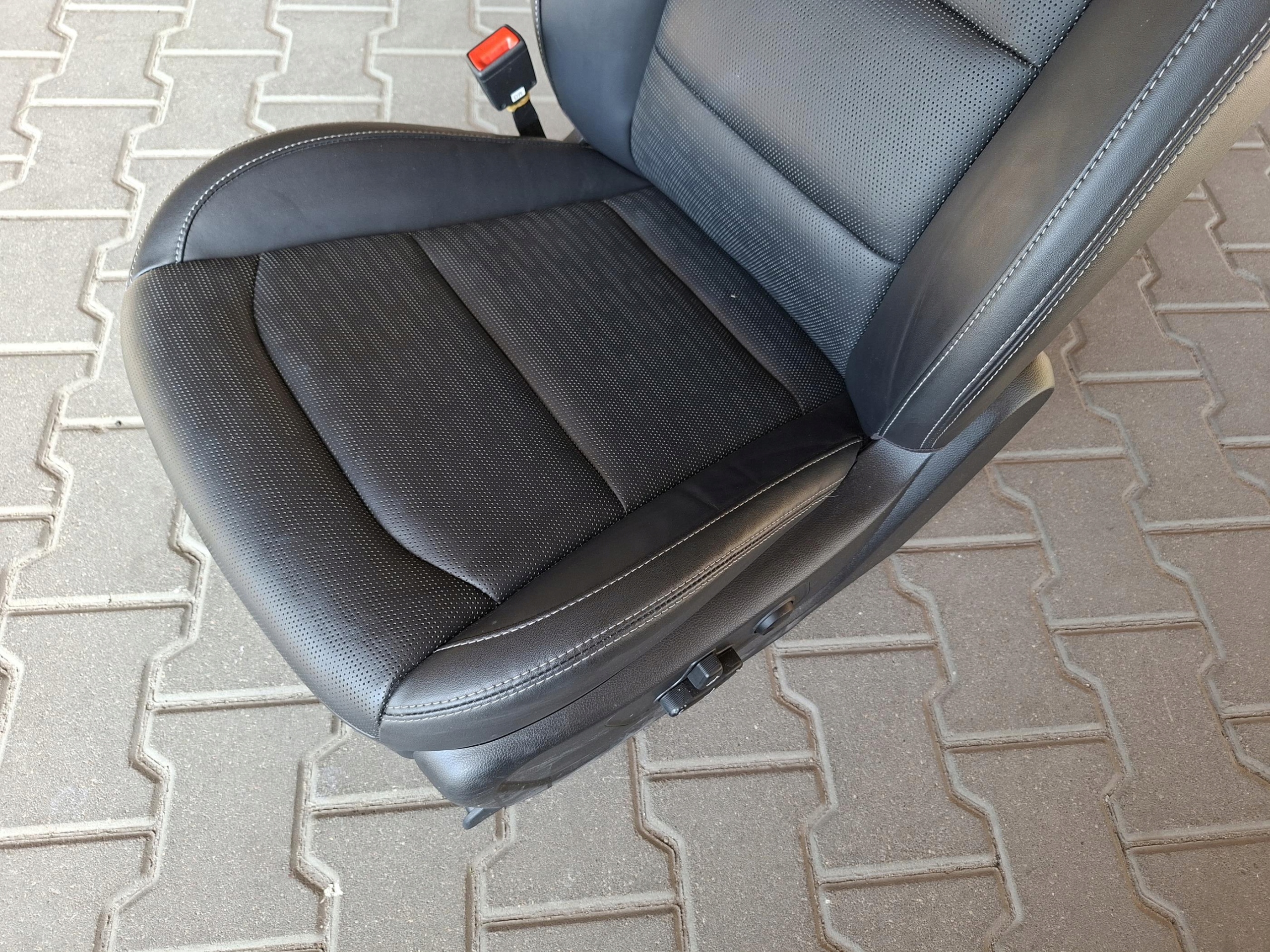 seat front front left complete electrical SSANGYONG KGM TORRES EVX
