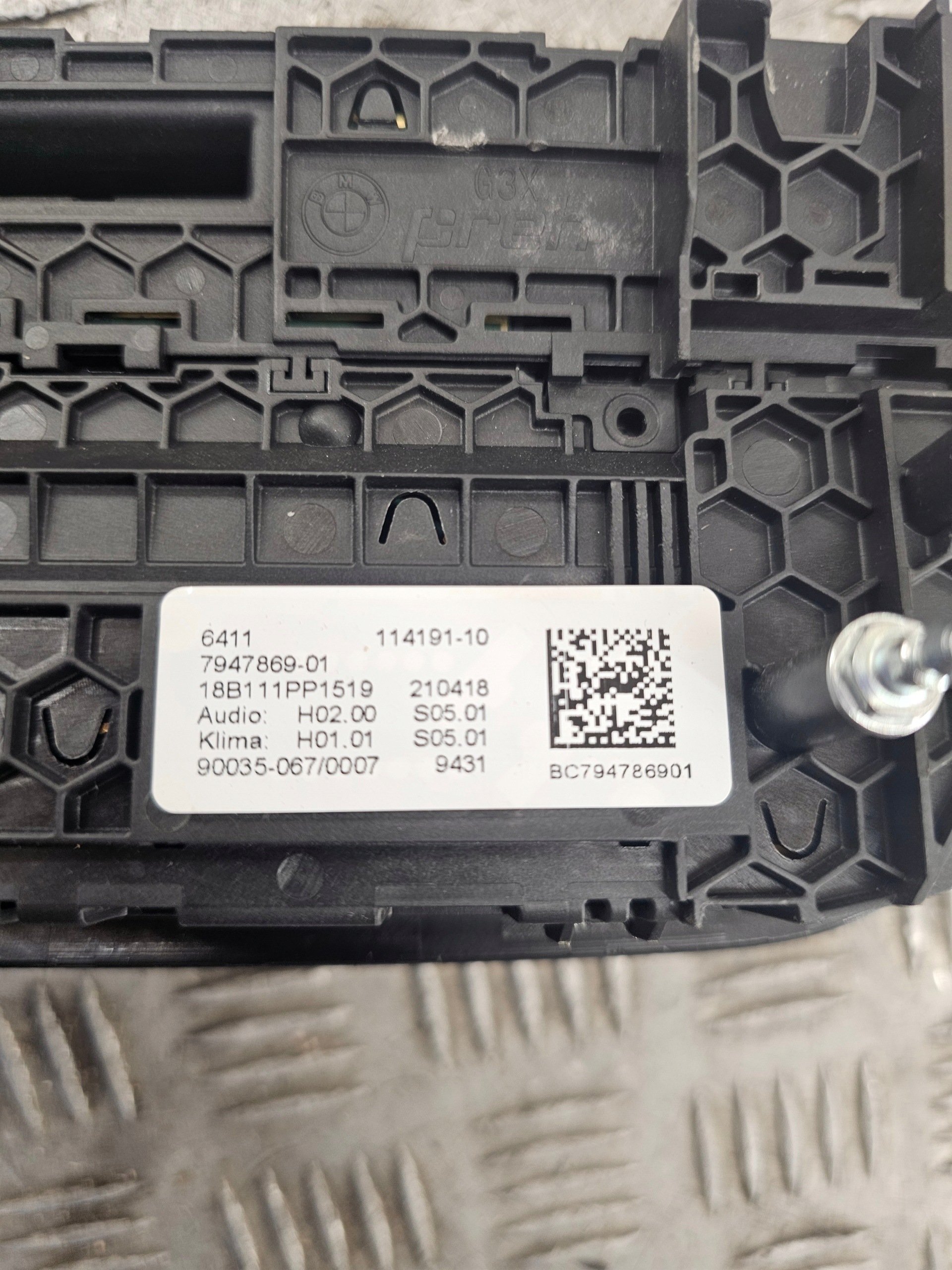 PANEL klimatizaci BMW G30 G31 7947869