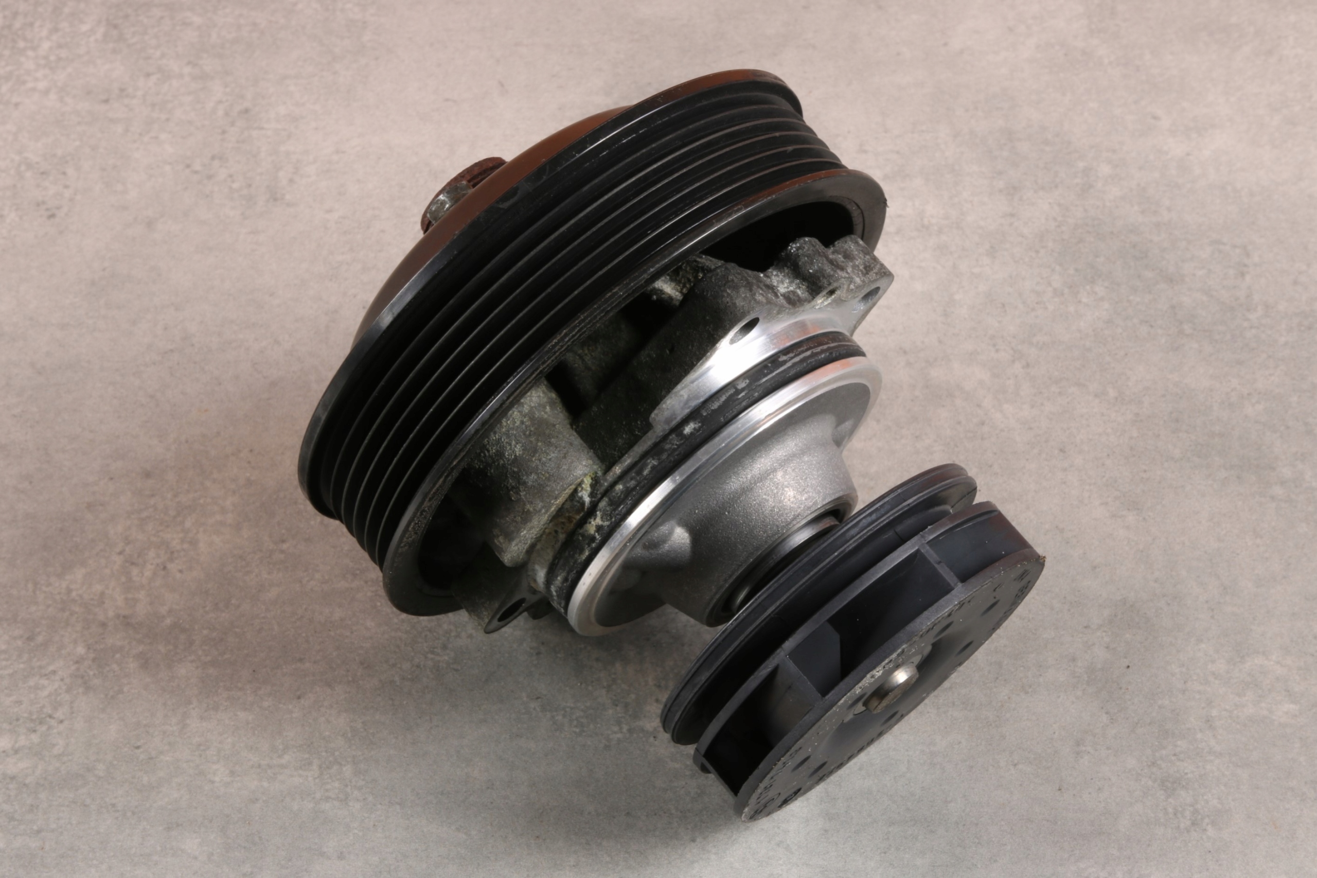 BMW E38 E39 E46 E60 E61 E65 X3 E83 X5 E53 M52 M54 M56 vodní čerpadlo 1731741