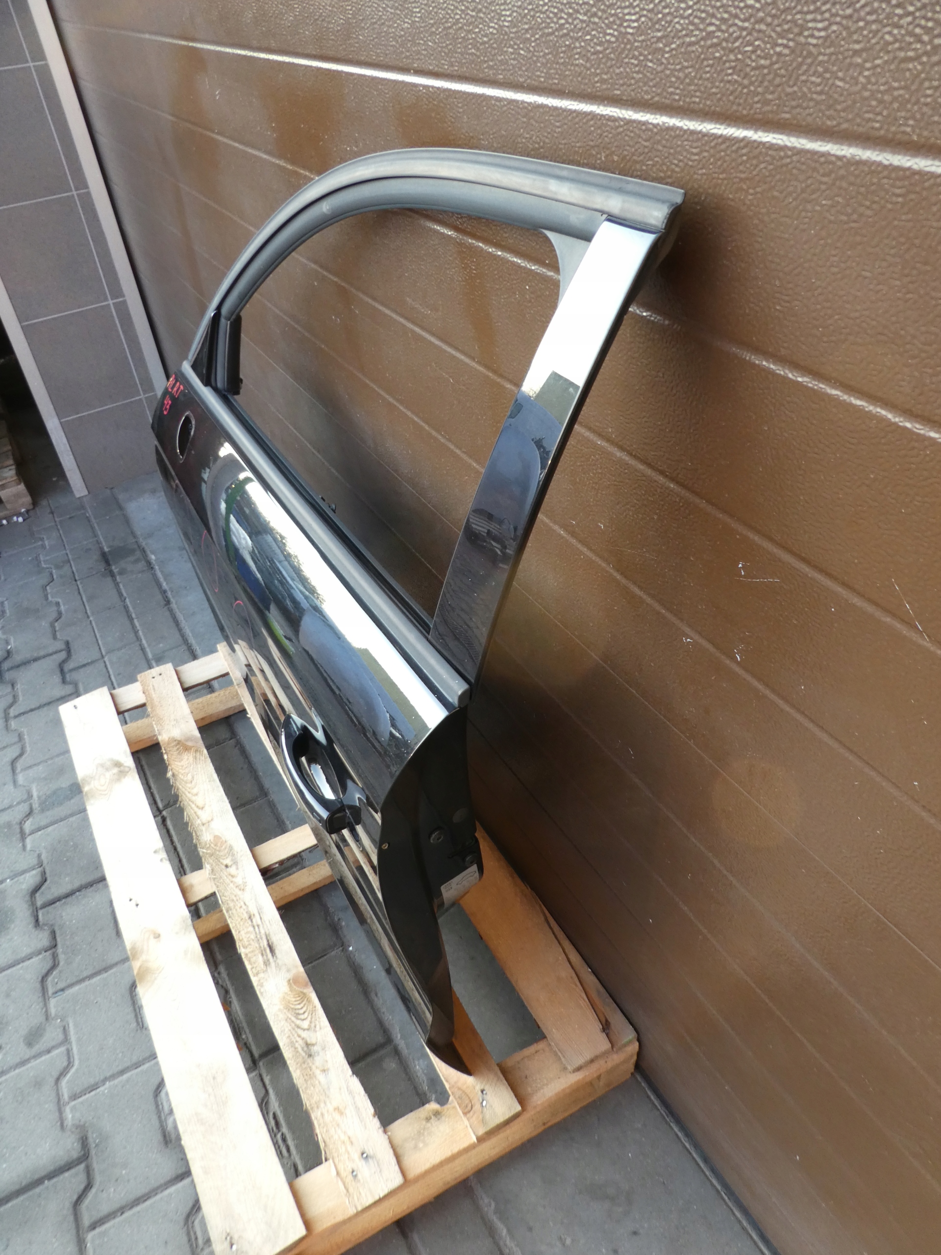 Tür links vorne AUDI A1 komplet