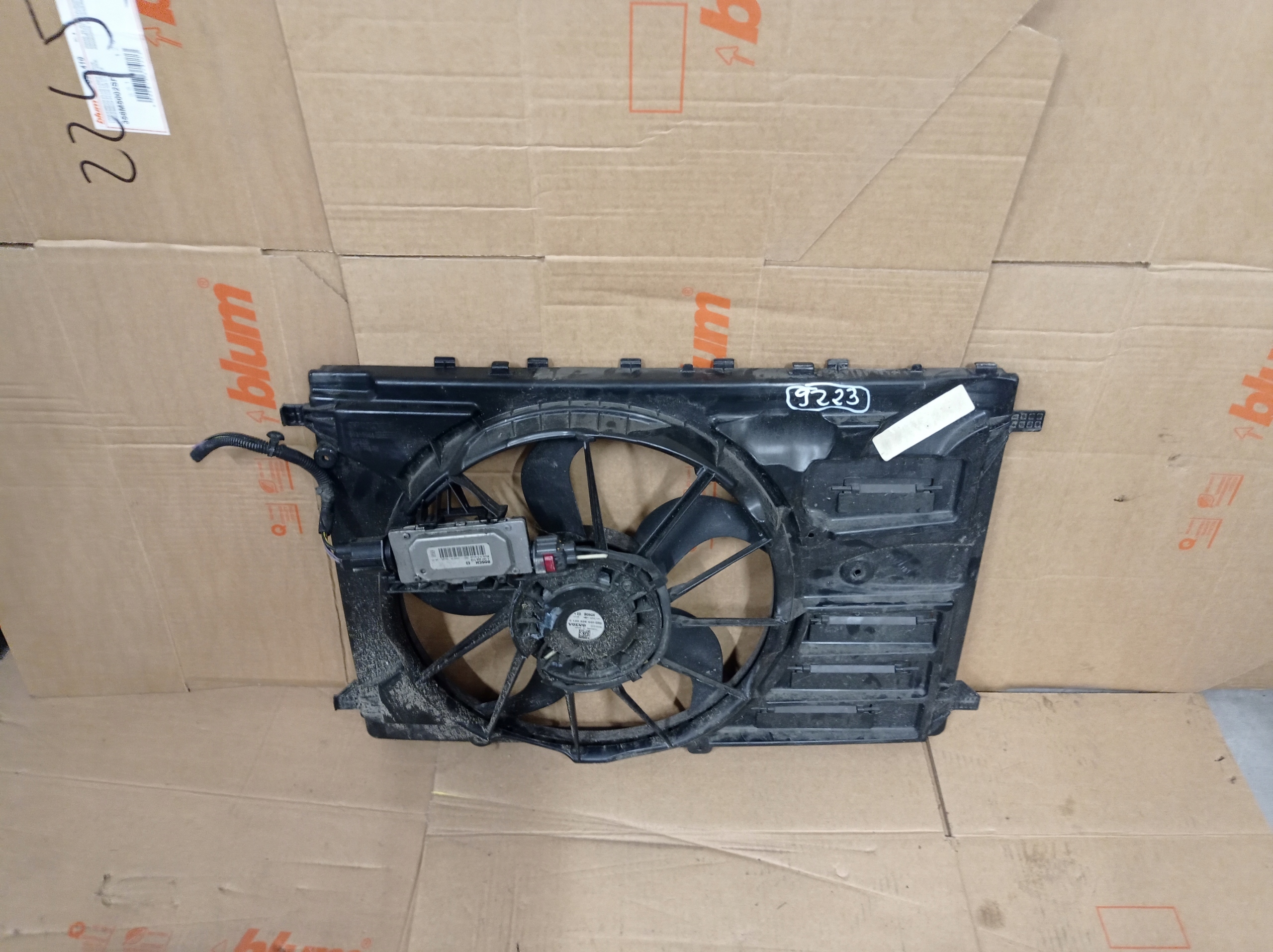 VOLVO V40 WENTYLATOR CHŁODNICY 31319166