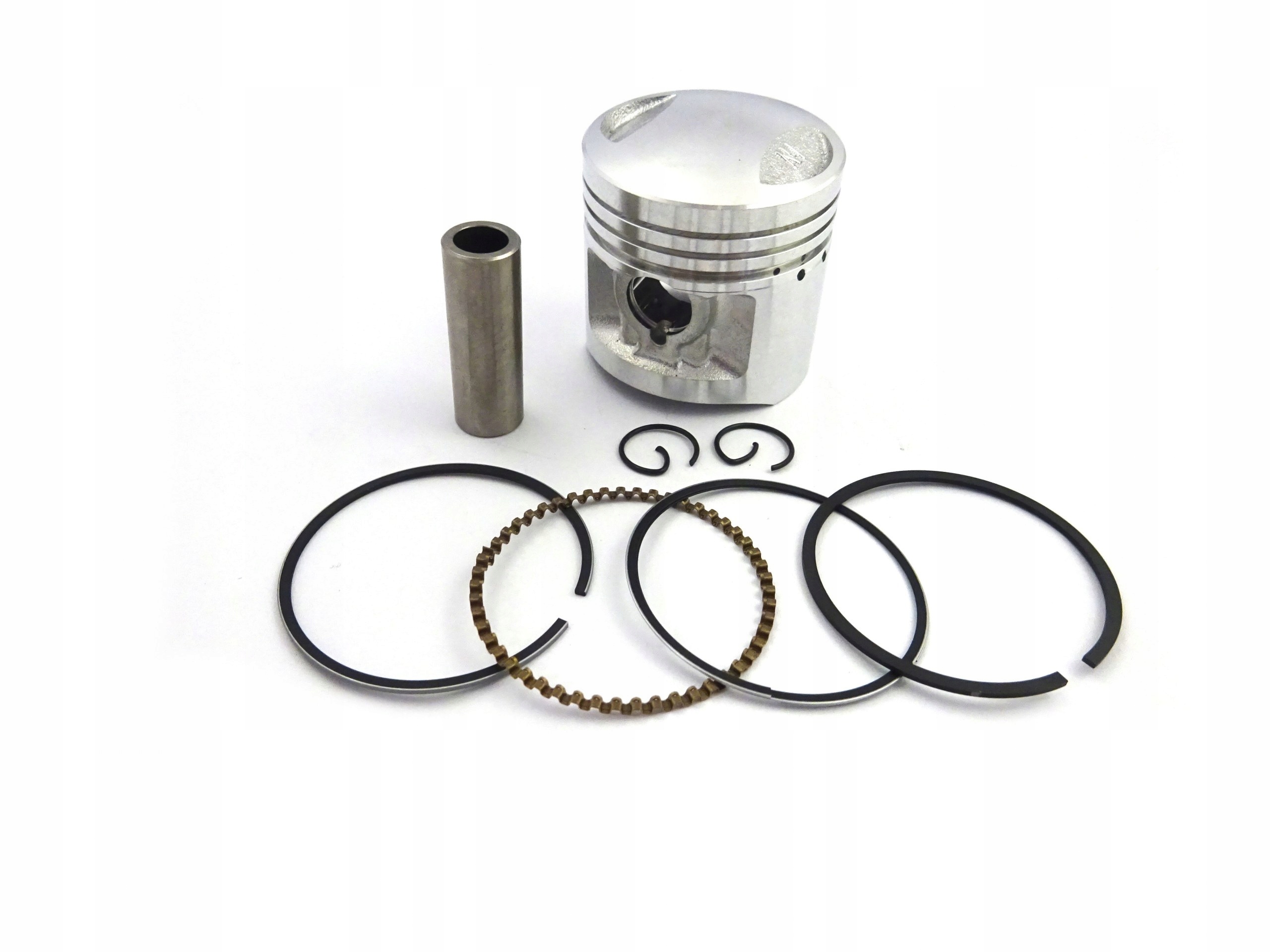 T21085-kpl - JUNAK M11 / M11 Cafe / M16 150CCM поршень (Q46.5 sw.13)