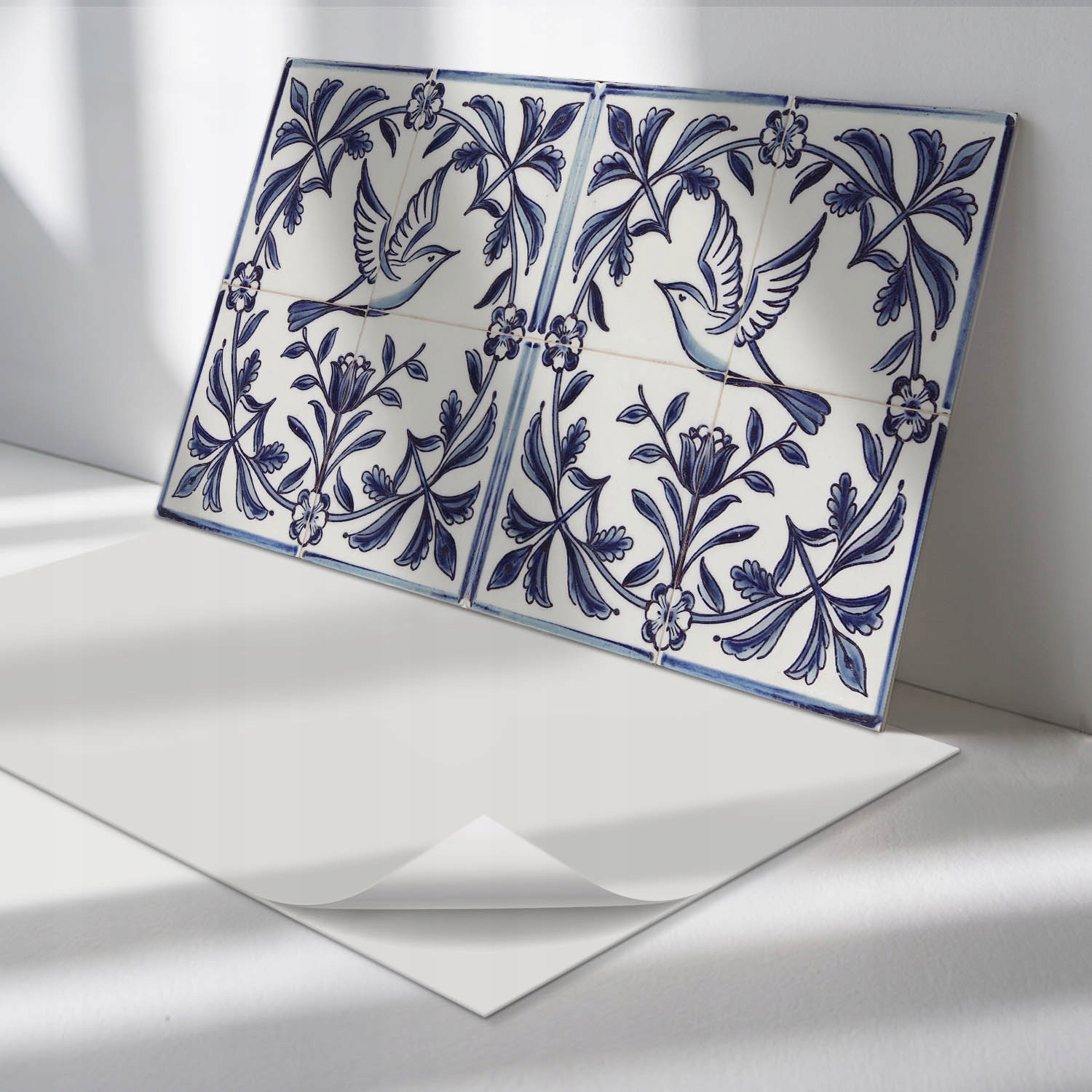 Balíček samolepiacich Pvc panelov Motív vtáka medzi rastlinami 6 ks 60x30 cm
