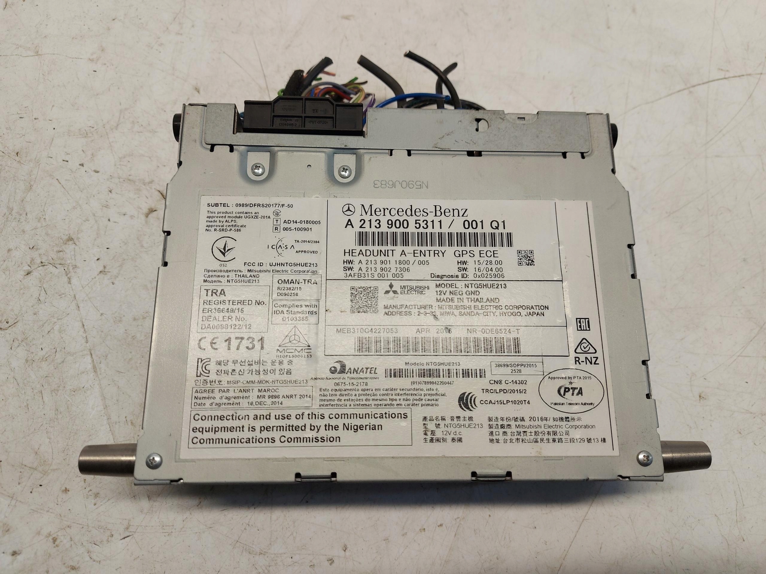 MERCEDES W213 card reader navigation A2139005311