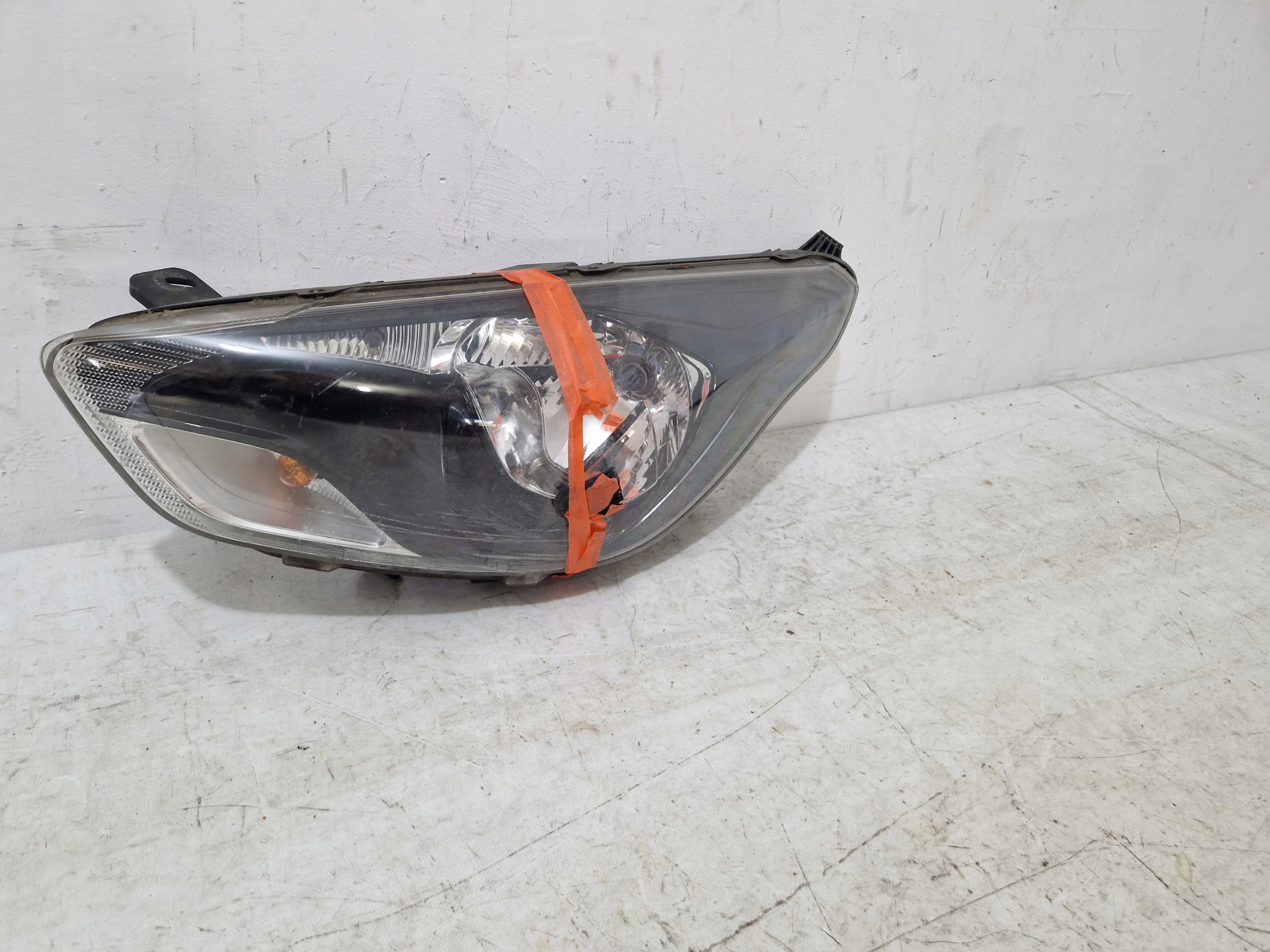 light front left FORD KA + plus G1B513W030BD