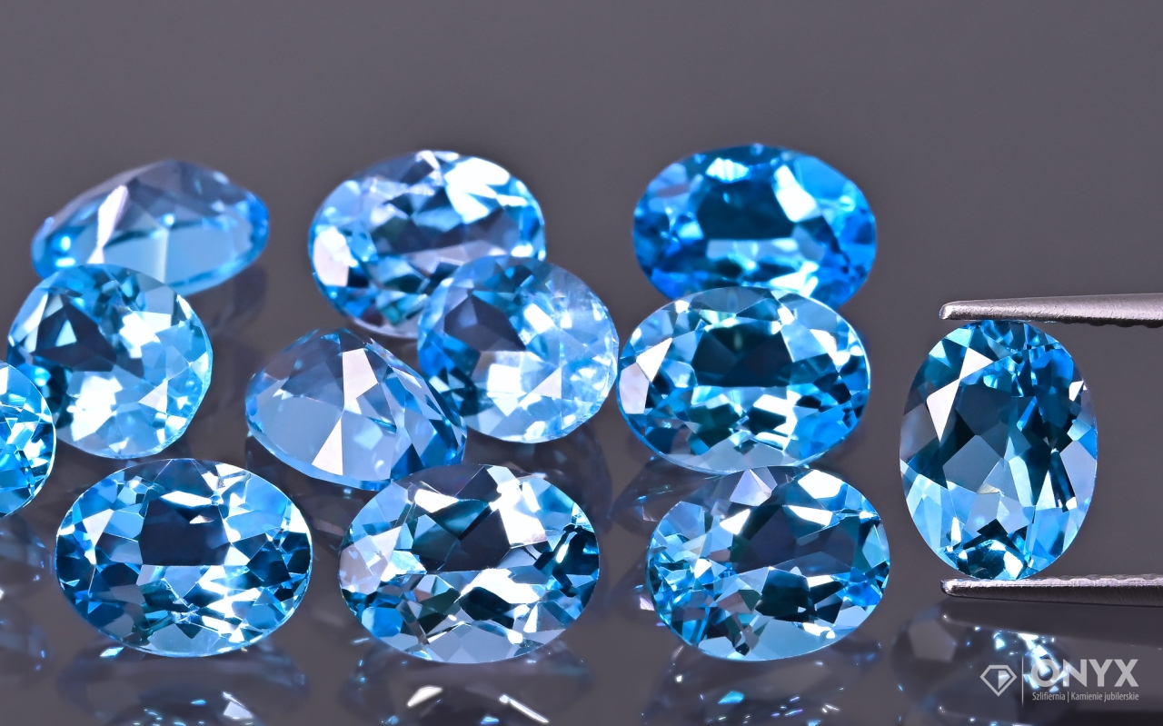 Topaz Swiss Blue fazetovaný ovál 7x5 mm