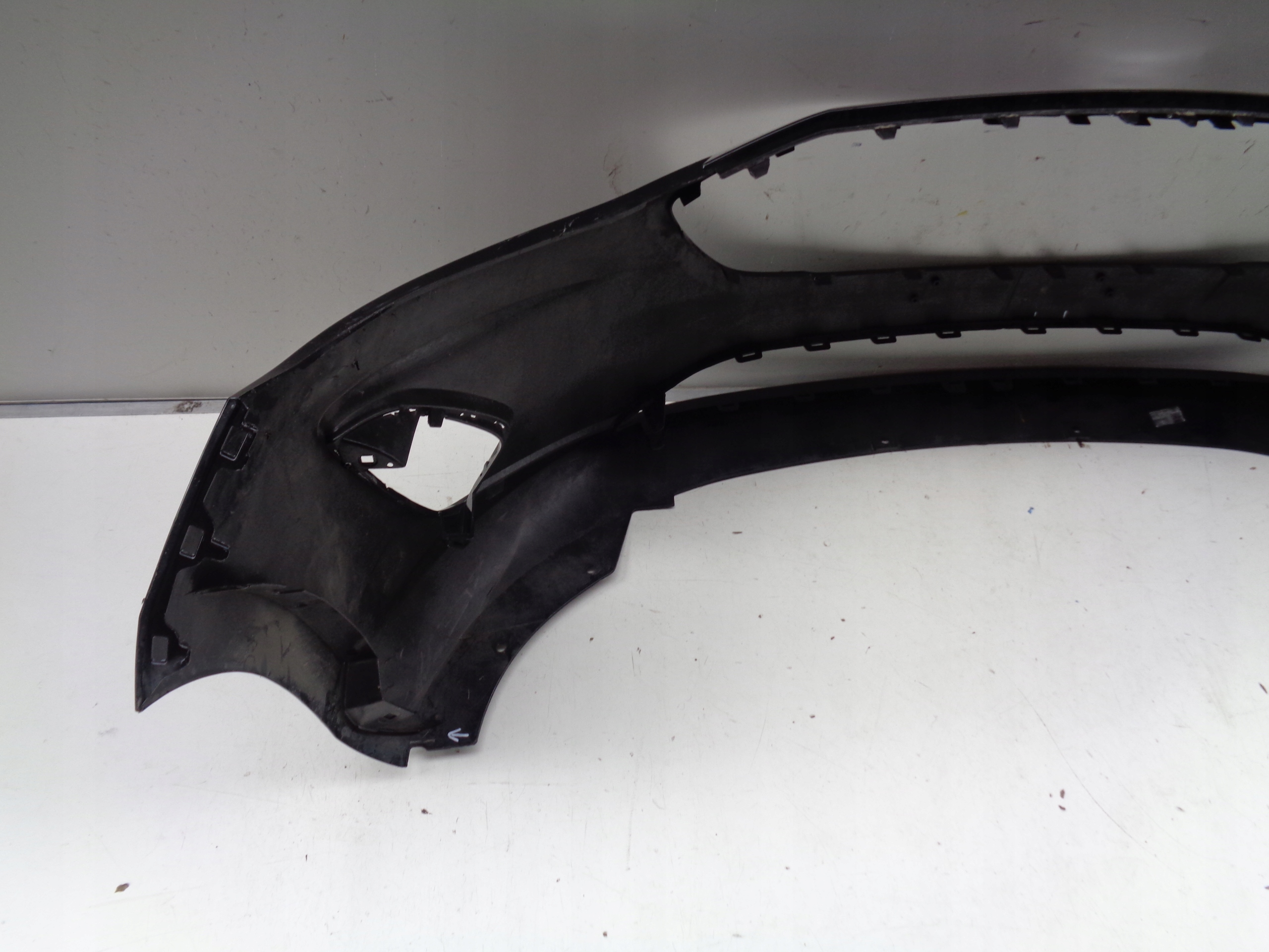 FRONTSTOSSSTANGE FORD FIESTA MK8 17- NR 31875