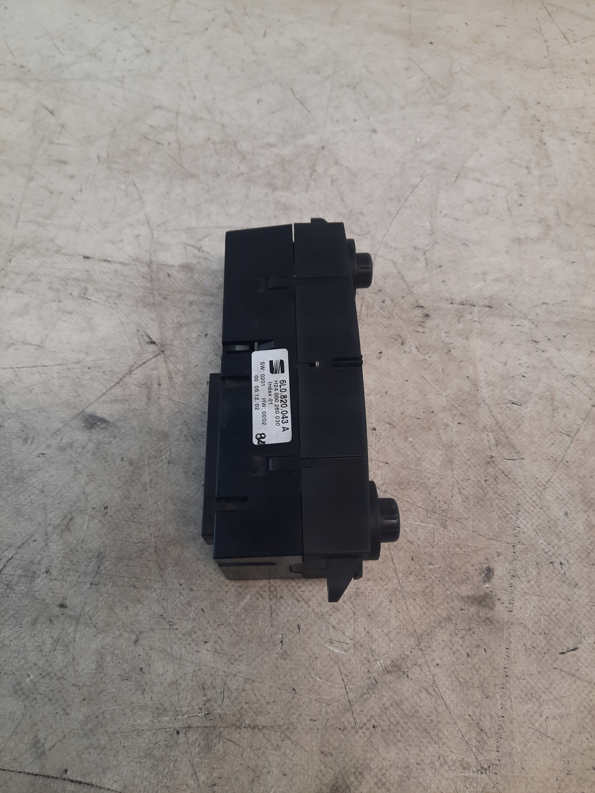 Panel Bouches buses Seat Ibiza III 6L0820043A