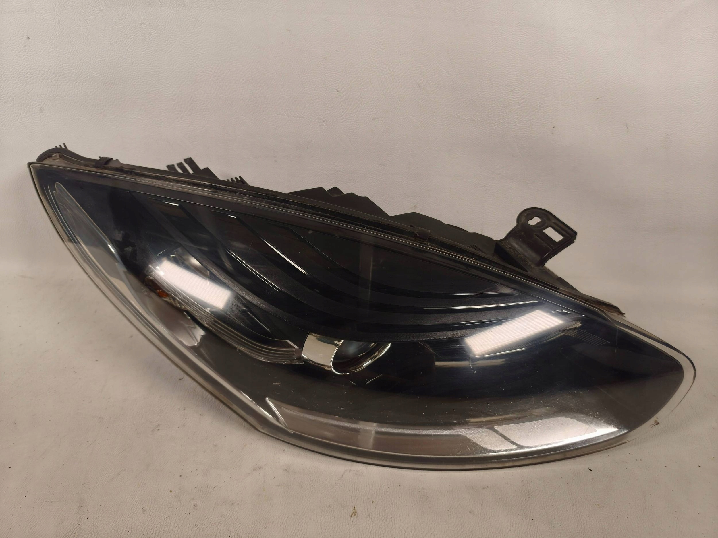 Renault Megane 3 III 13- Lift light right front front