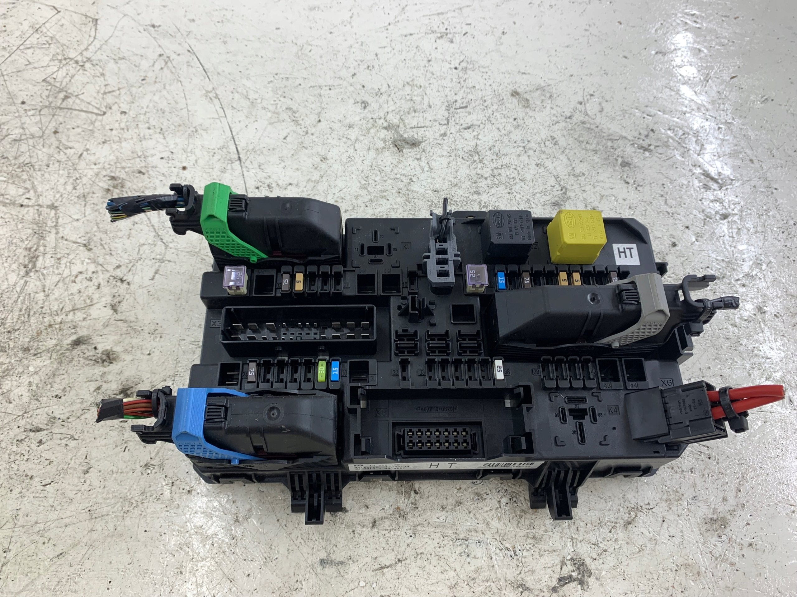 OPEL ASTRA III H fuse box BSI 13222173