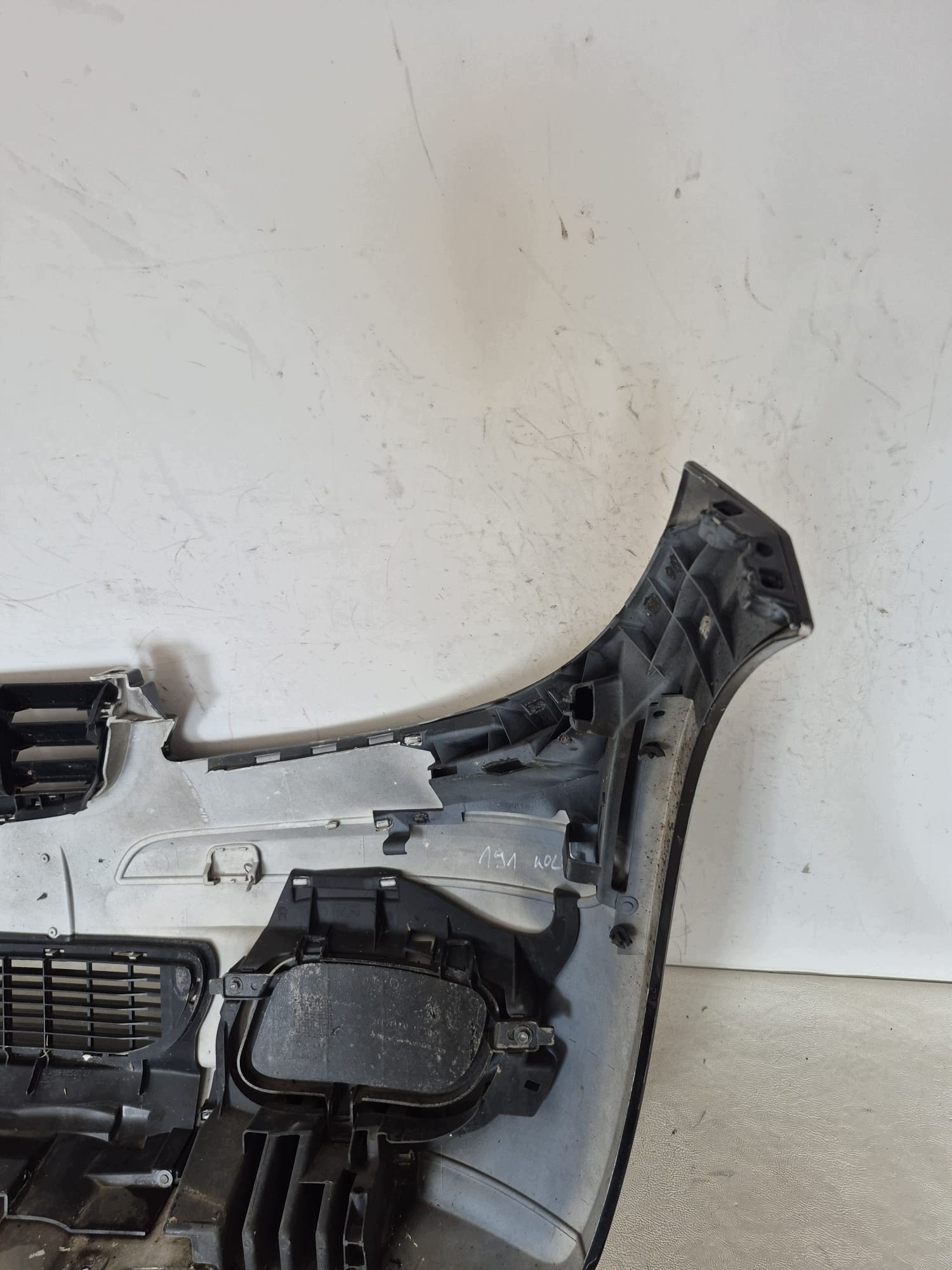 MERCEDES A KLASA W169 04- bumper front front without DZIUR LAK.191