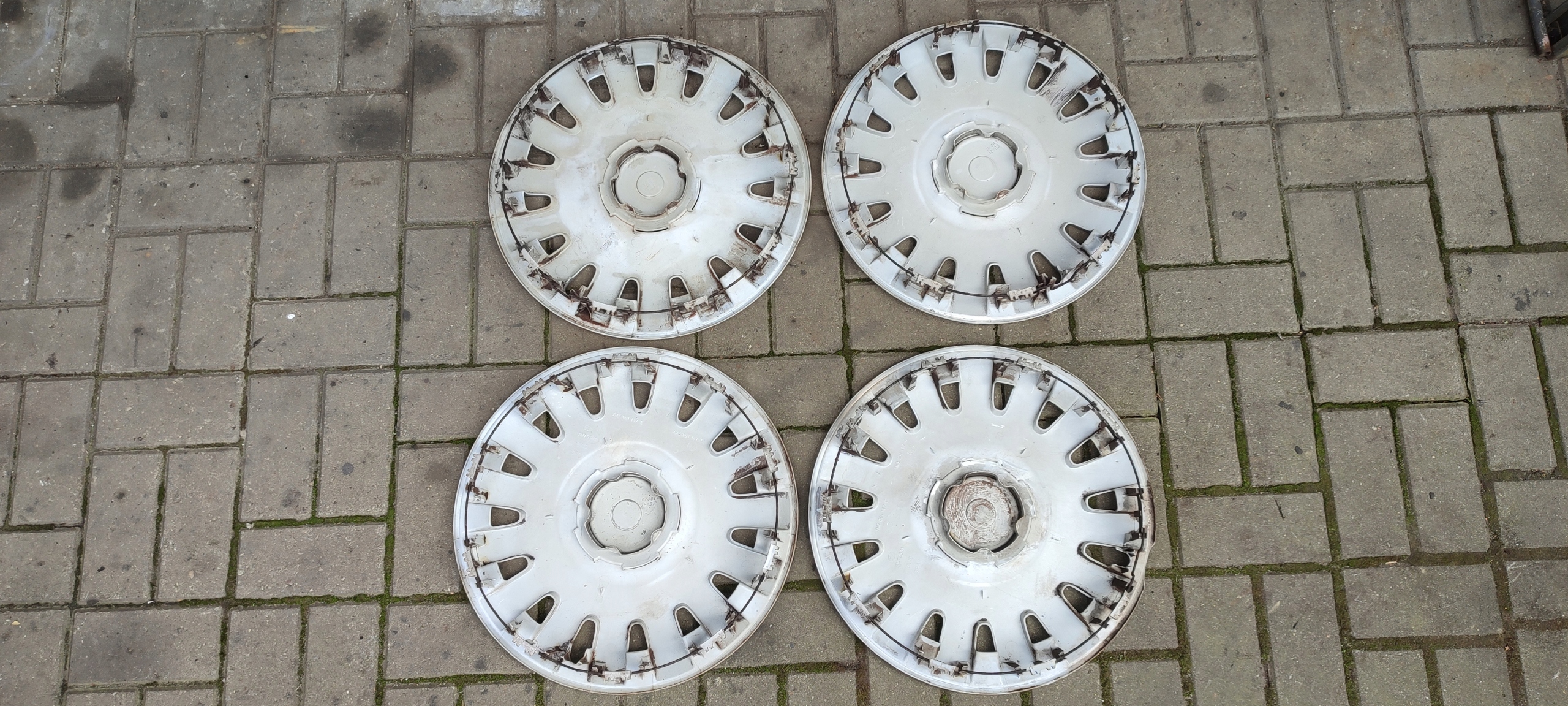 Radklppen Radkappe VW 16" cali 7M0601147E