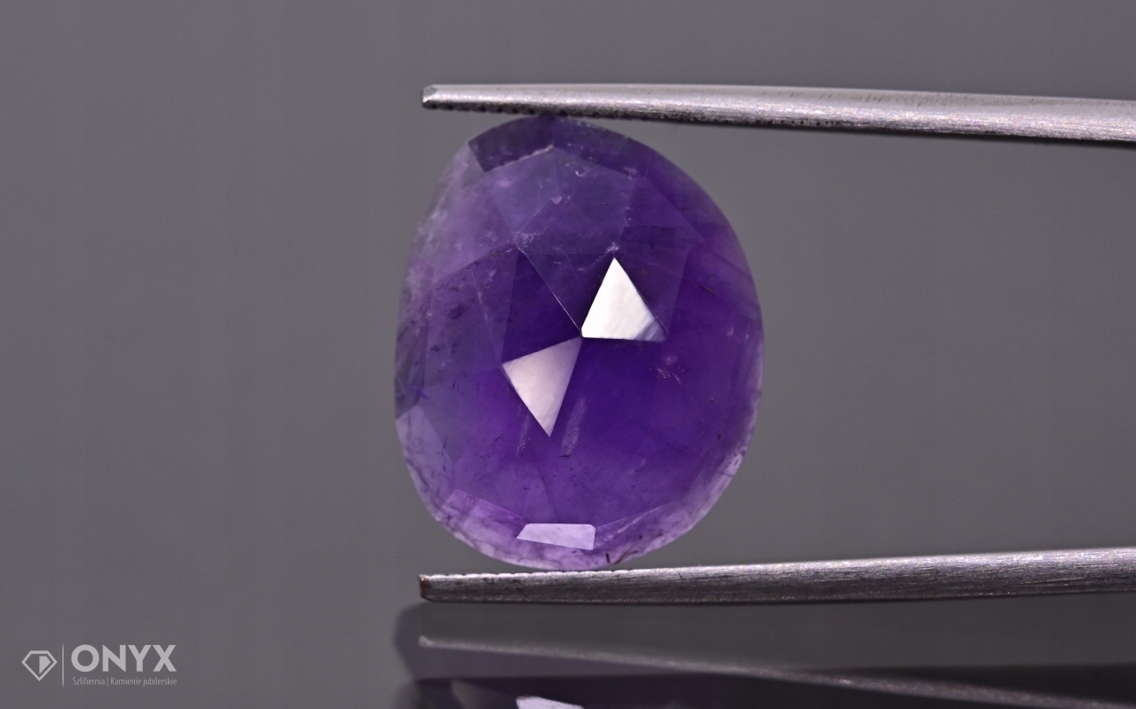 Ametystová fazetovaná nepravidelná rozeta 17x14 mm