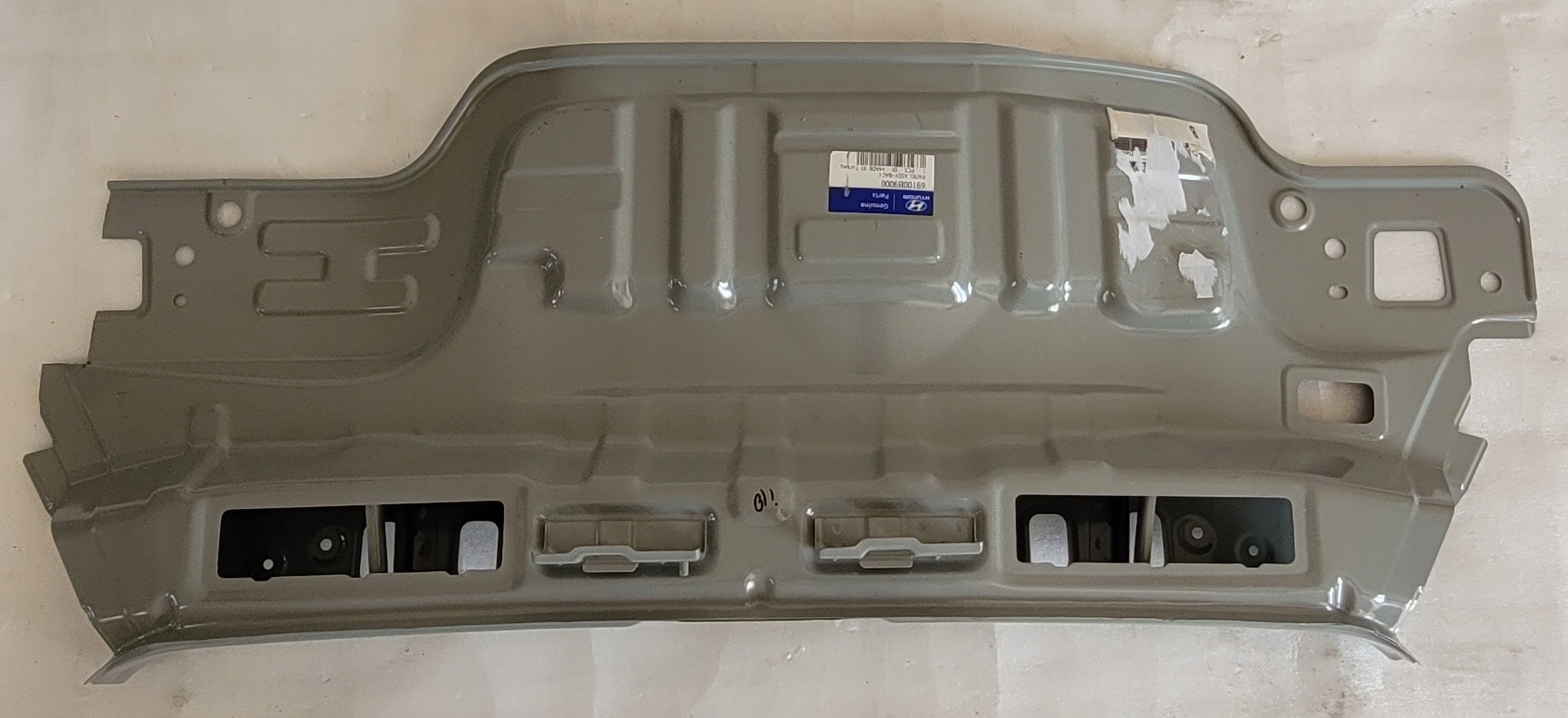 ремень задний панель перегородка Hyundai i10 II 2013- 69100-B9000