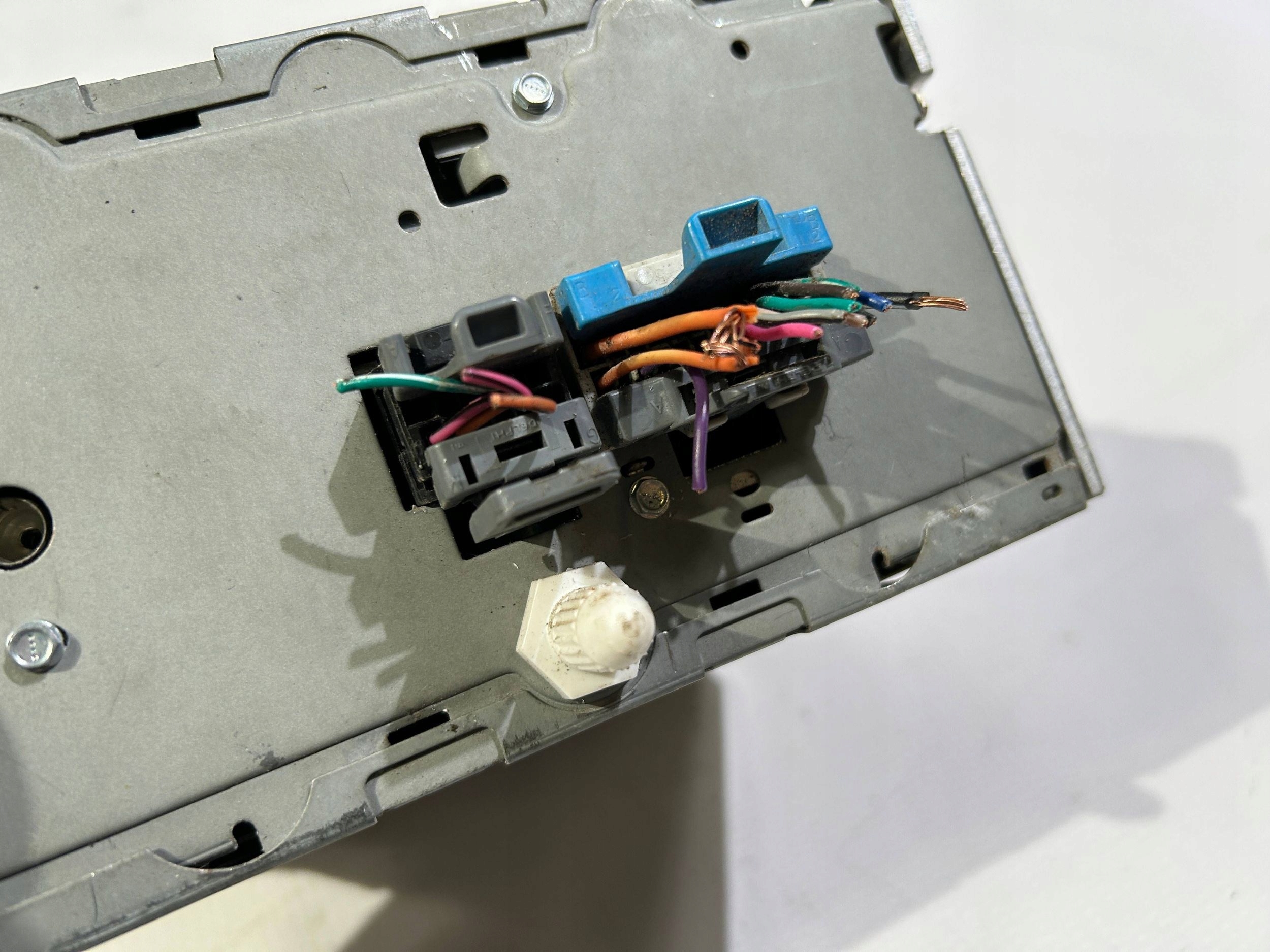 Radio odbiornik control unit module radia changer Hummer H2 2003