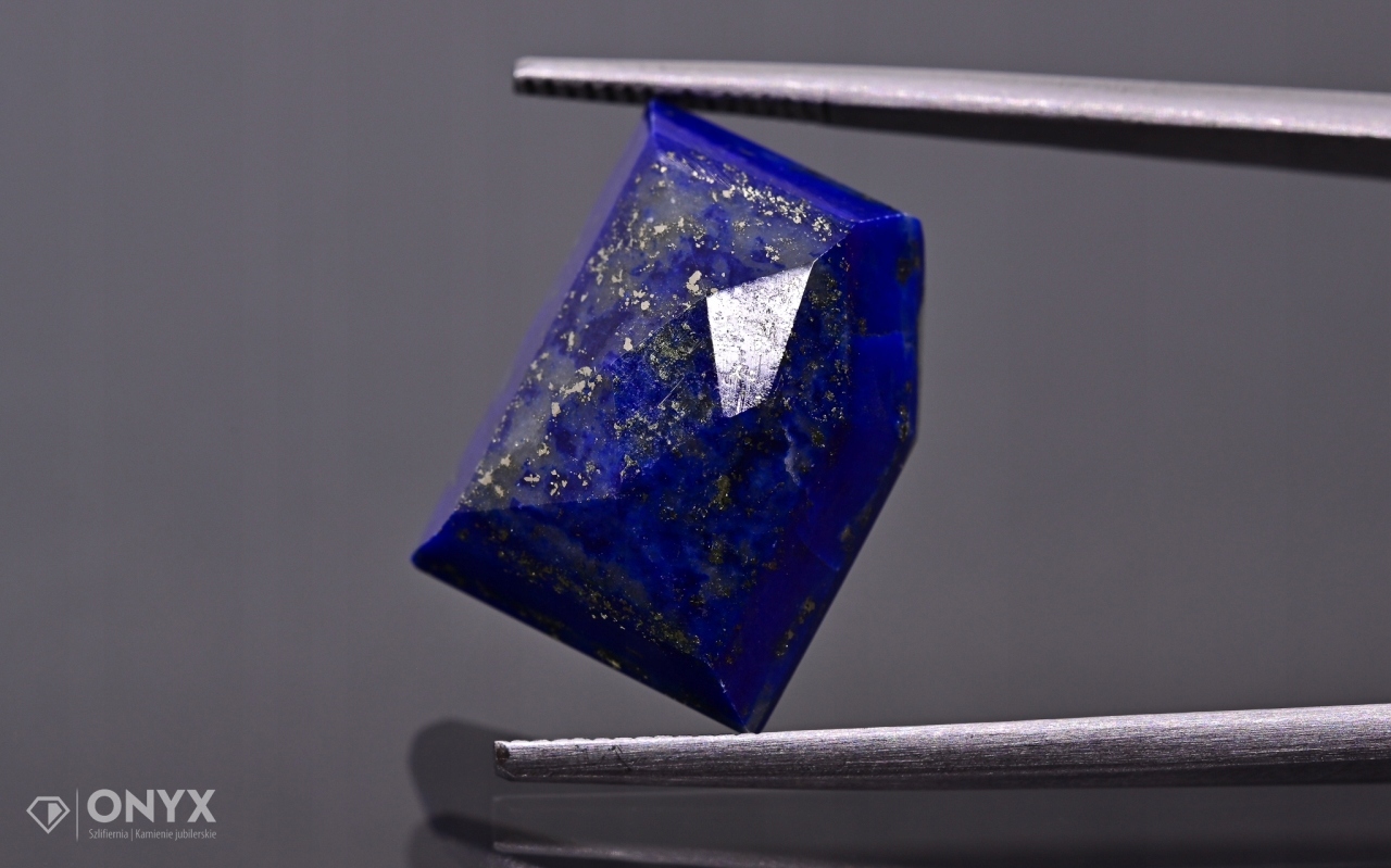 Lapis lazuli fasetovaný nepravidelný 16x12 mm