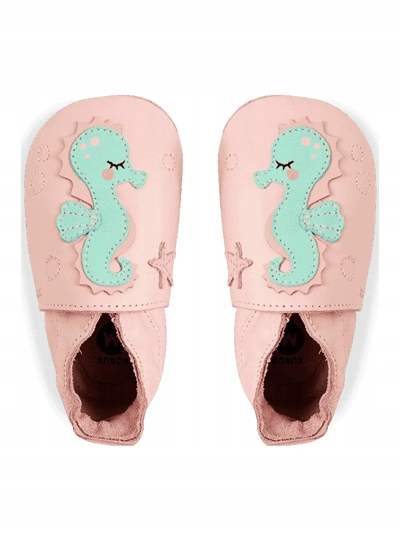 Skórzane Kapcie Bobux Soft Sole Seahorse Heavenly Pink 1125212-107 XL