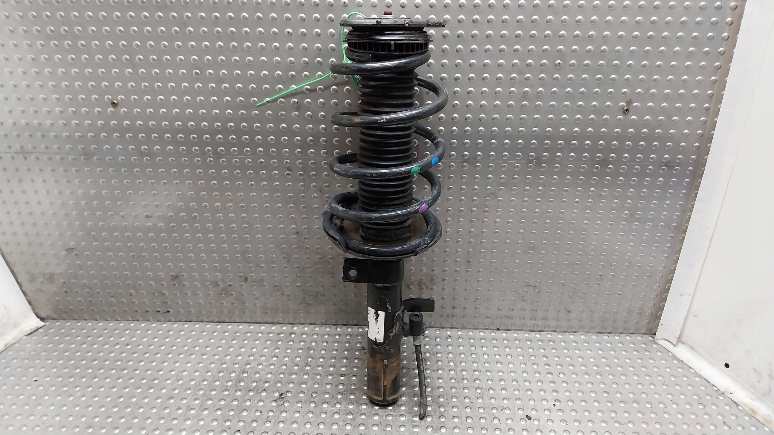 shock absorber left front AV61-18K001-ACE FORD C-MAX MK2 FOCUS MK3 2.0 TDCI