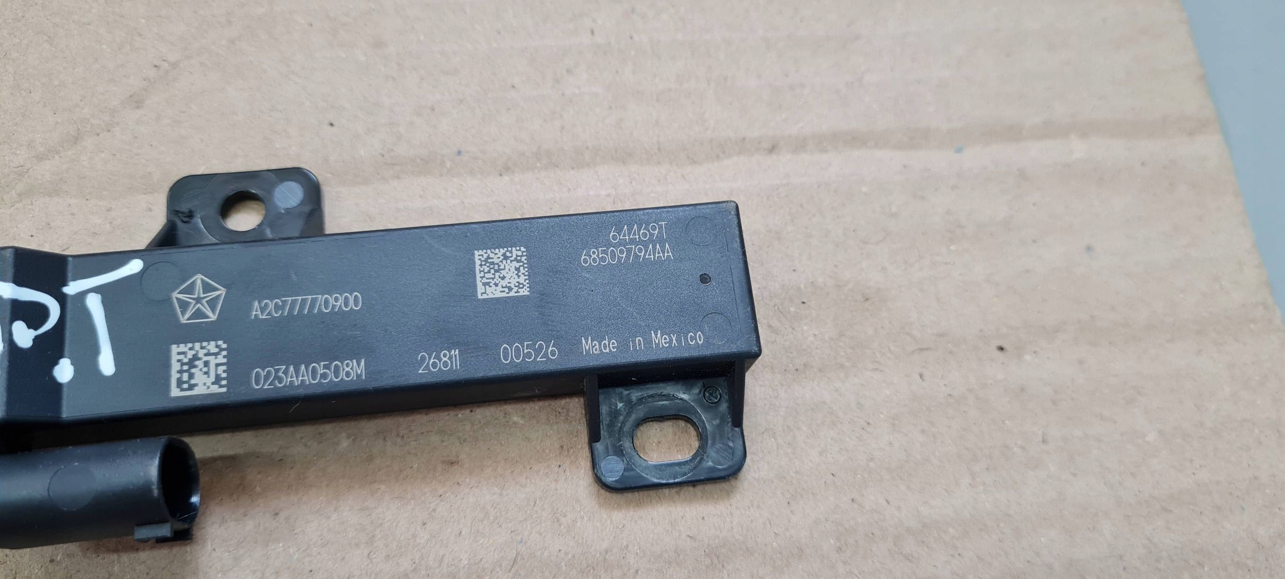 Jeep Grand Cherokee WL 2022 Module Antenne KESSY 68509794AA