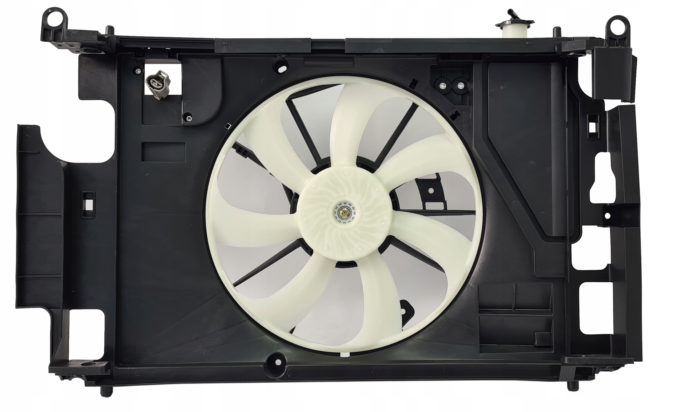Wentylator TOYOTA YARIS III P13 11- 1.5 HYBRYDA Producent części Radiator