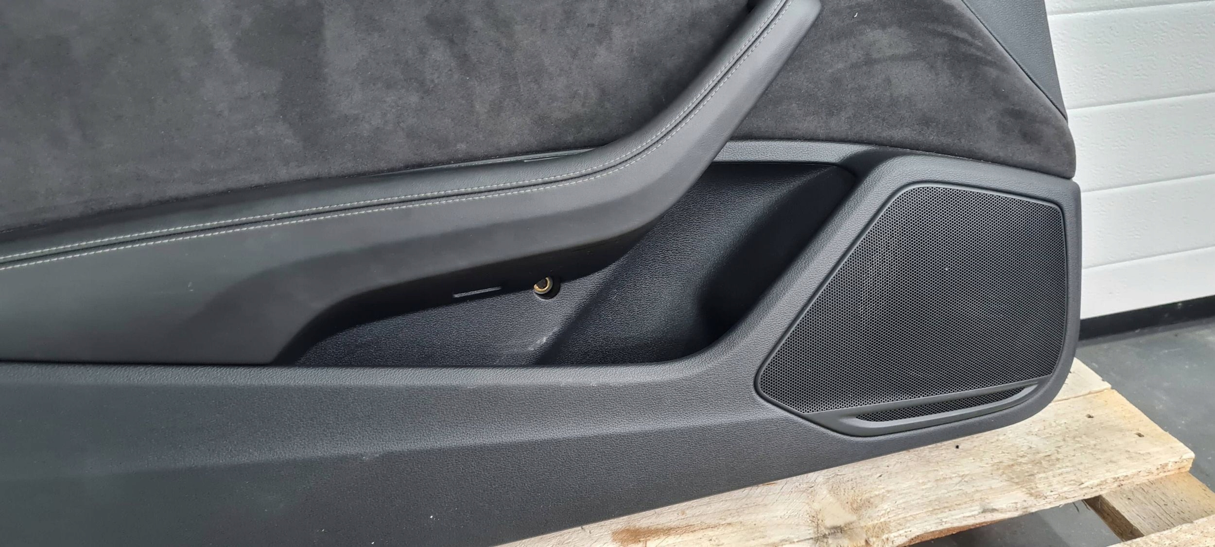 S5 8W A5 COUPE side upholstery door left front ALCANTARA 8W6867105A