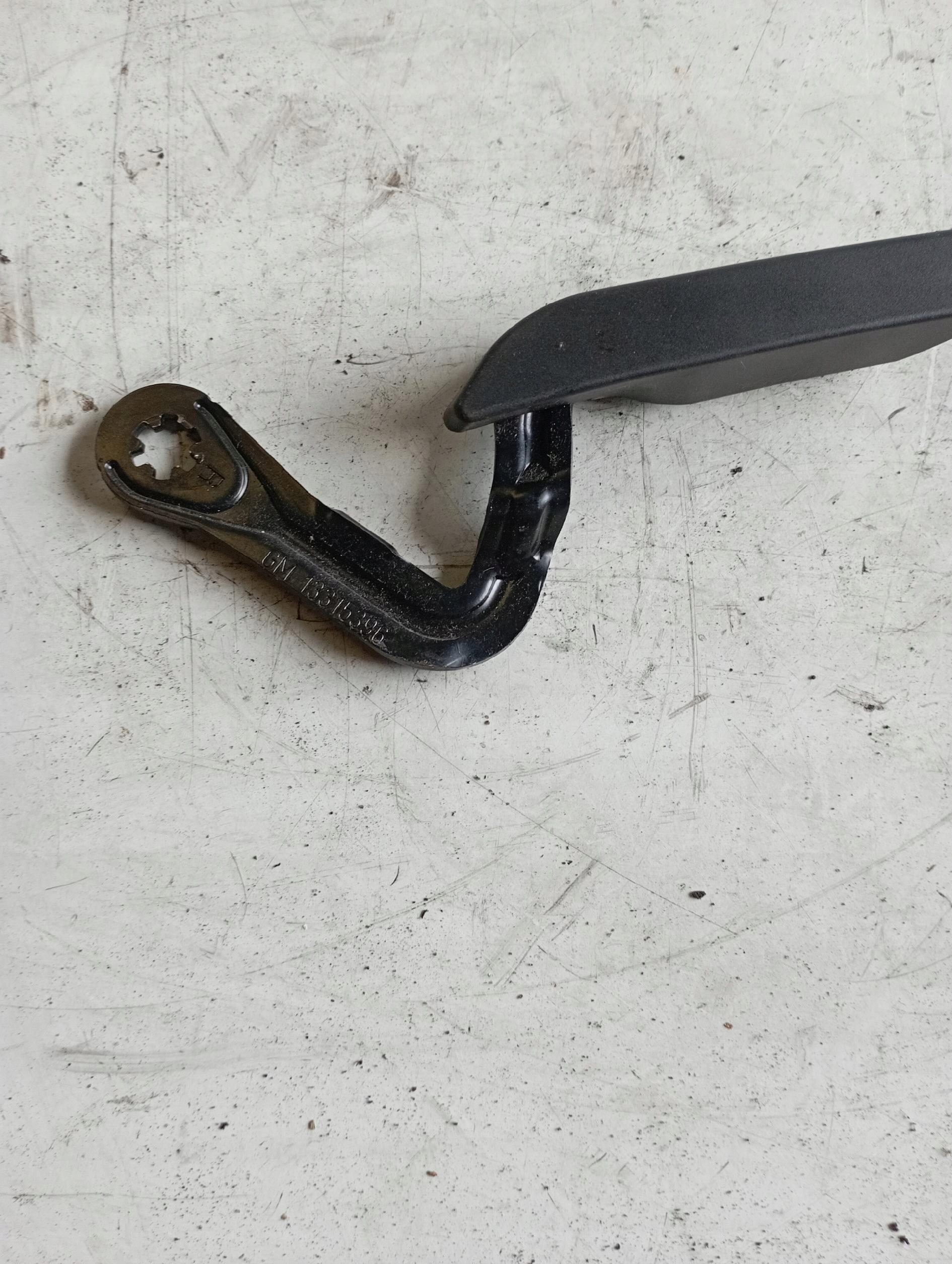 handle control seat OPEL INSIGNIA A 13315396