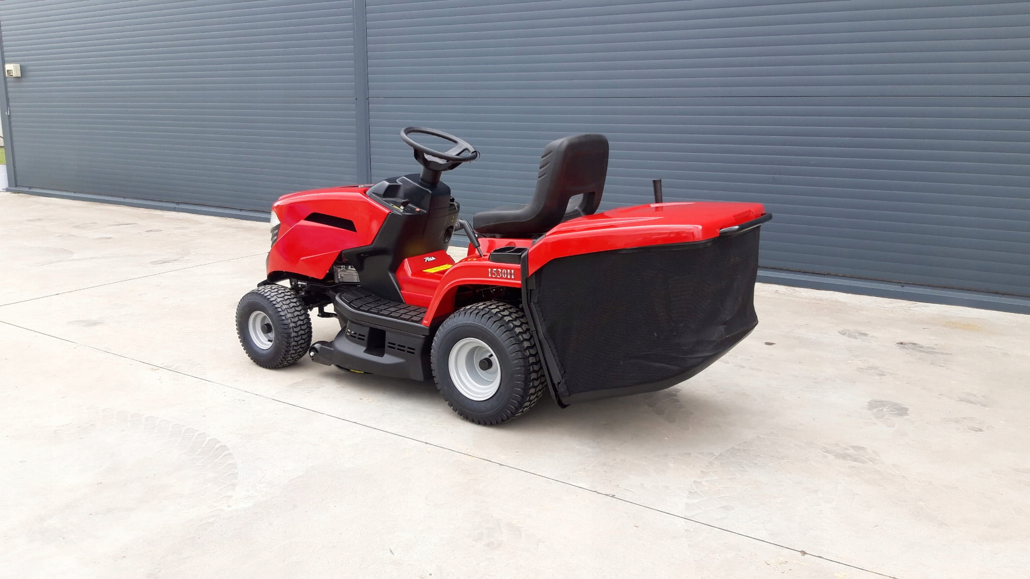 TRAKTOREK OGRODOWY BARAS 84 HYDRO POWERED BY STIGA 384 GWARANCJA Marka Mountfield