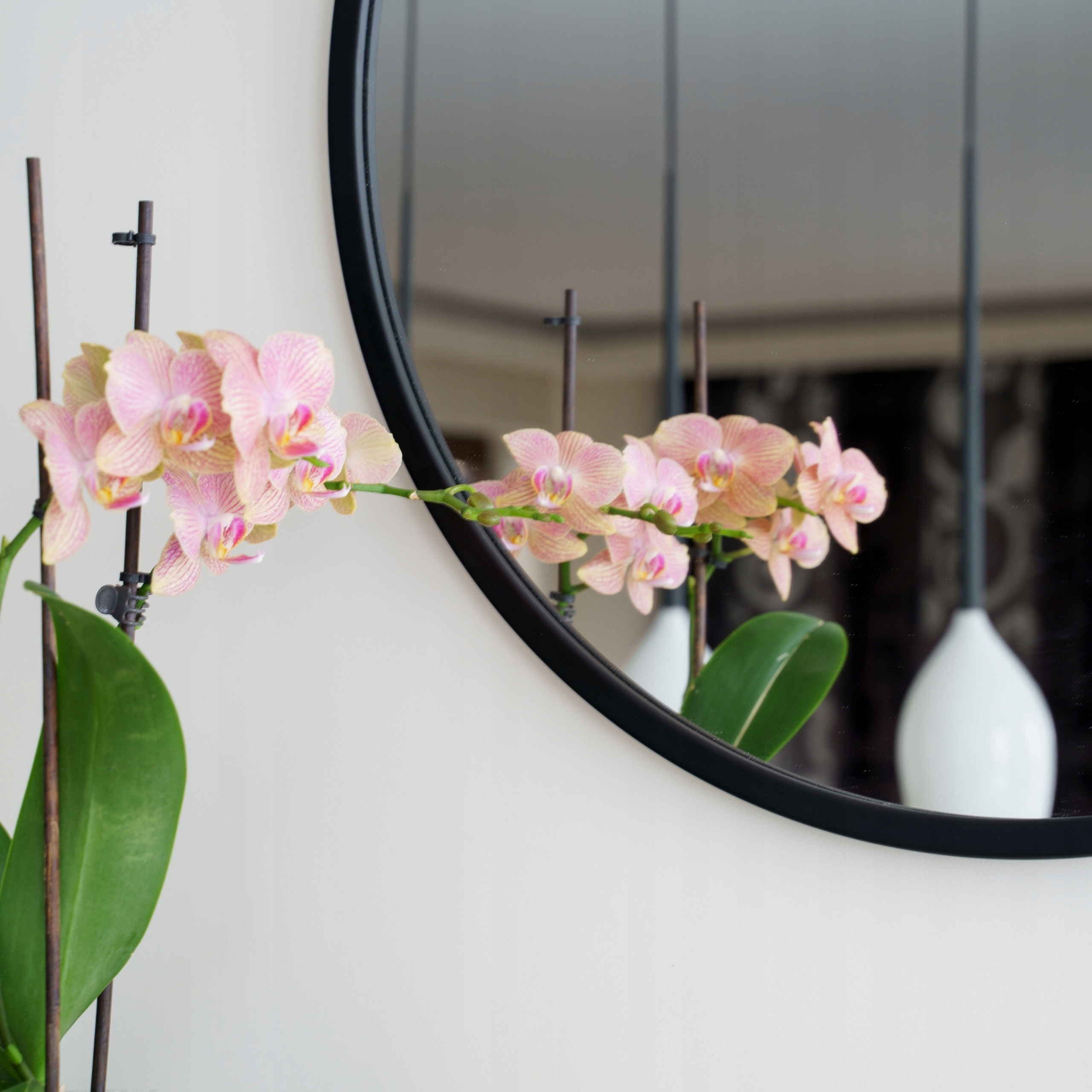 LUSTRO LED PODŚWIETLANE śr 80 CM W RAMIE OKRĄGŁE Typ lustra ścienne