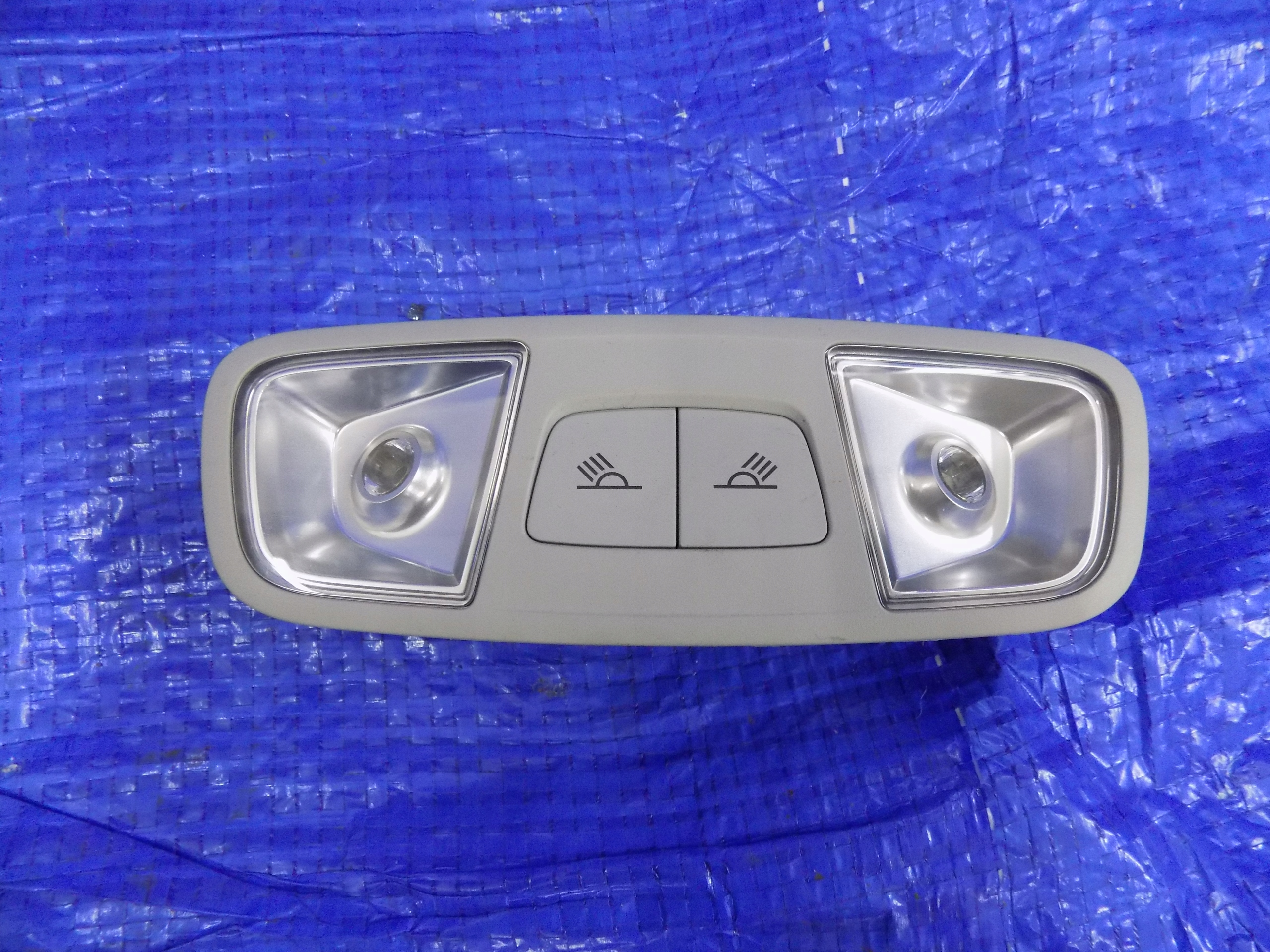 8V0947111A - Підсвічування салону Audi A3 8V SPORTBACK