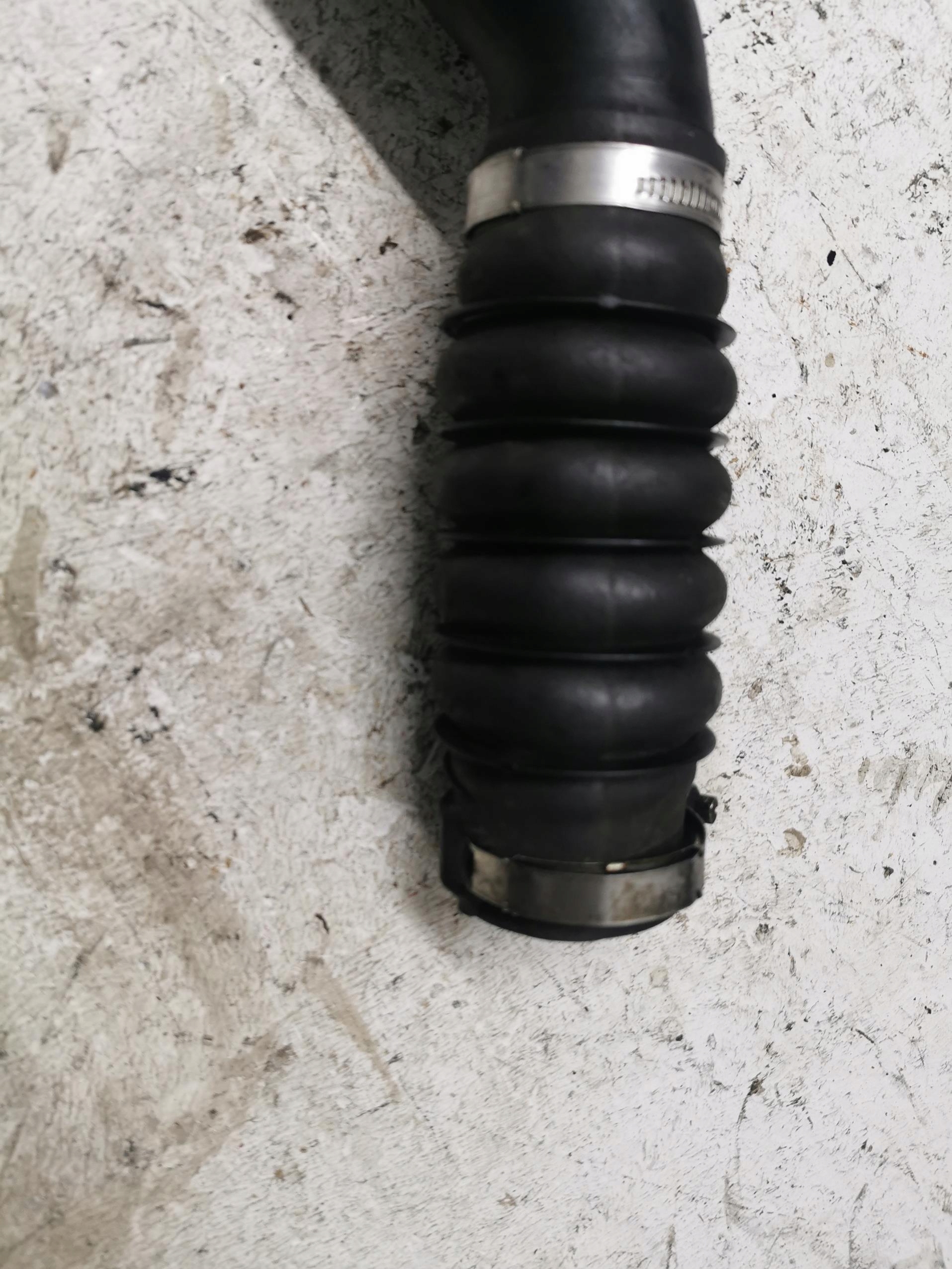 pipe air RENAULT CLIO III 1.5 DCI 8200794203