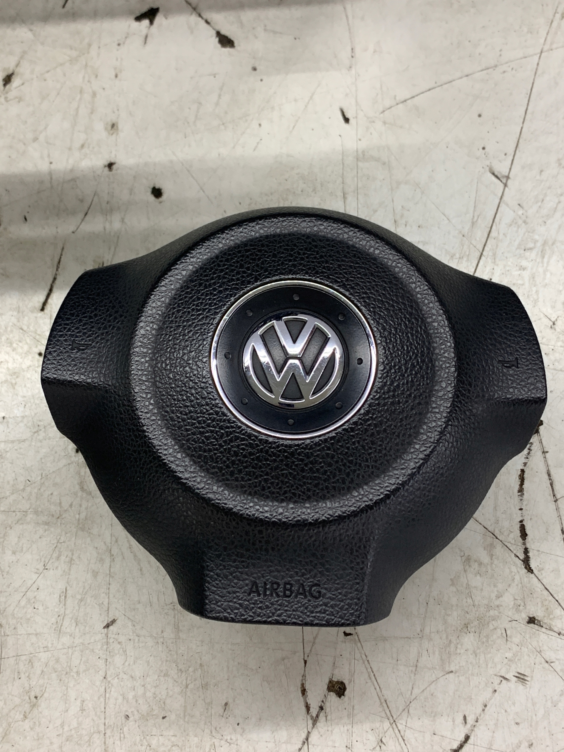 dashboard instrument panel cockpit airbag tension belts VW GOLF VI