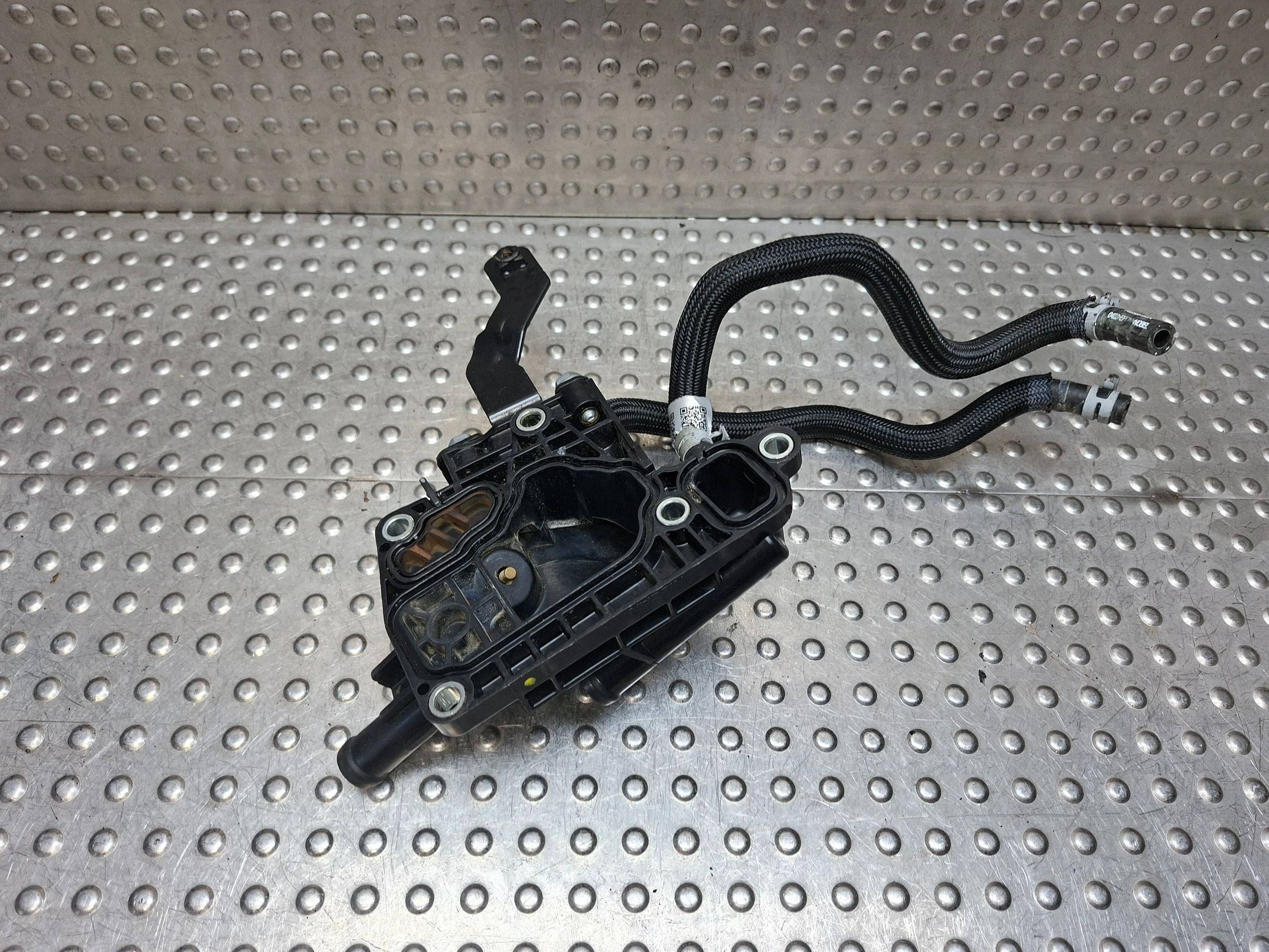 csomag TERMOSTATU MITSUBISHI COLT VIII CLIO CAPTUR ARKANA 24- 1.6 E-TECH