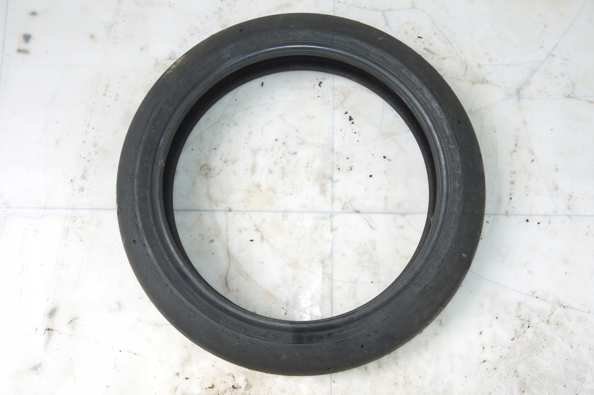 Torowa opona Metzeler Racetec Slic 120/70 17" Marka Metzeler