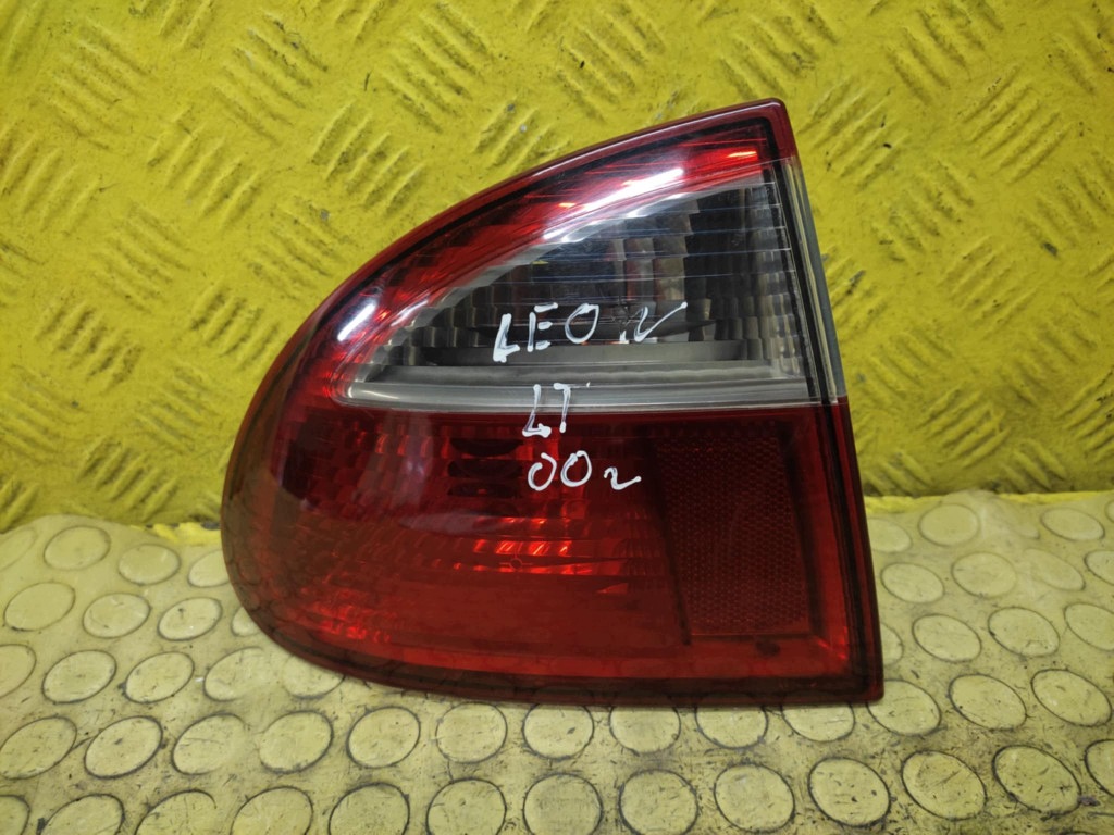 SEAT LEON and light left rear part 1M6945111