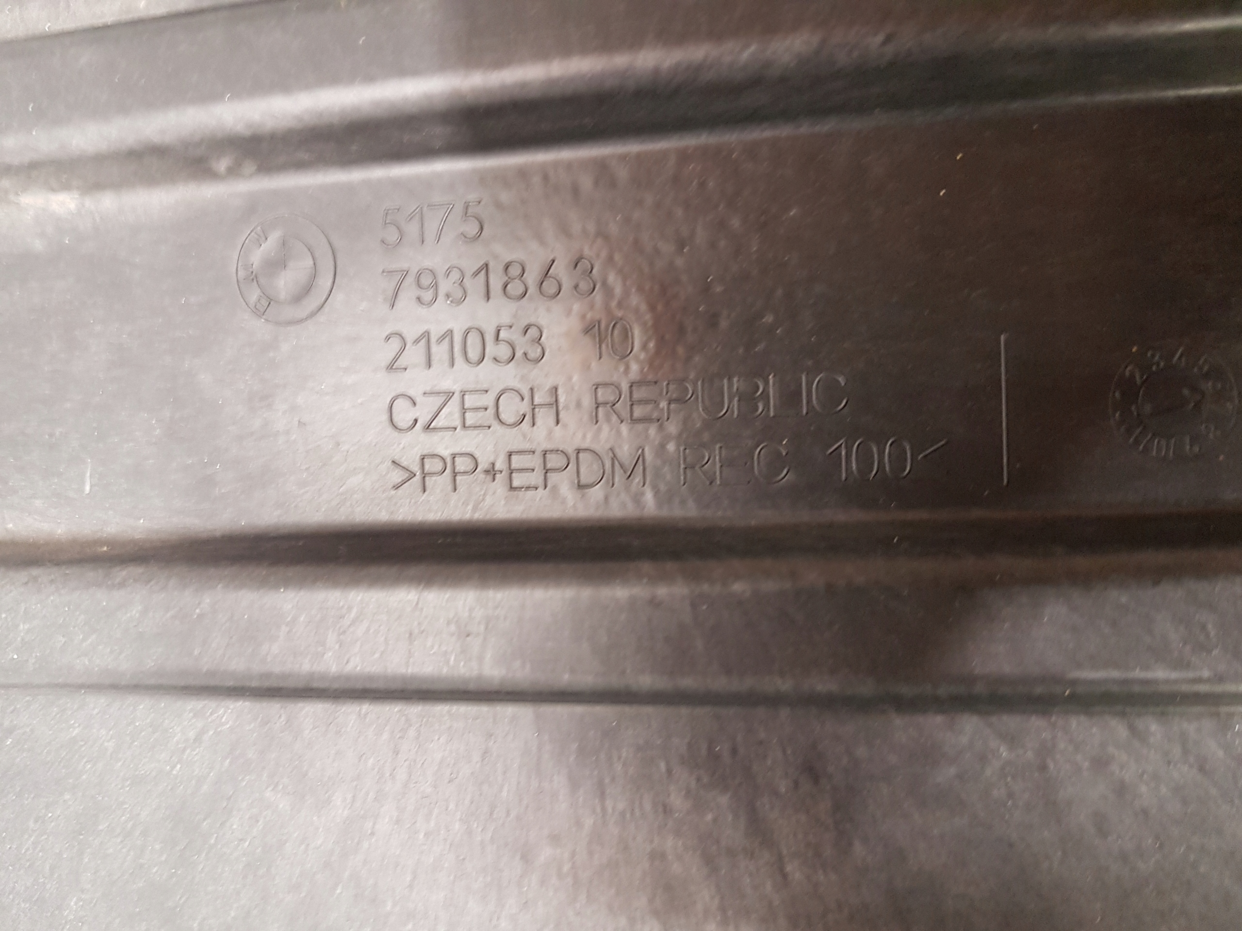 Blende Abdeckung Unterfahrschutz BMW iX I20 7931863