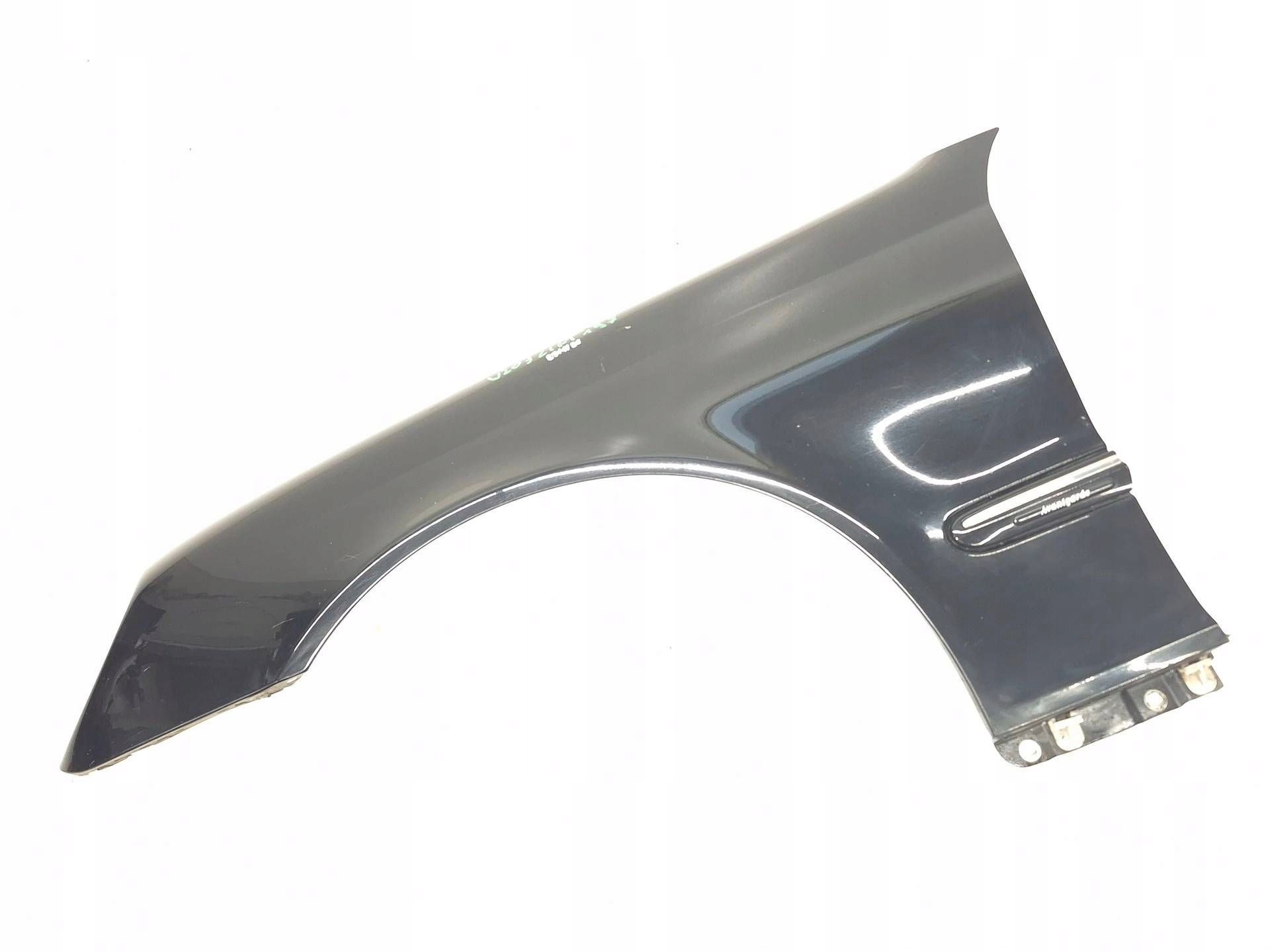 fender left front front MERCEDES W203 LIFT 197