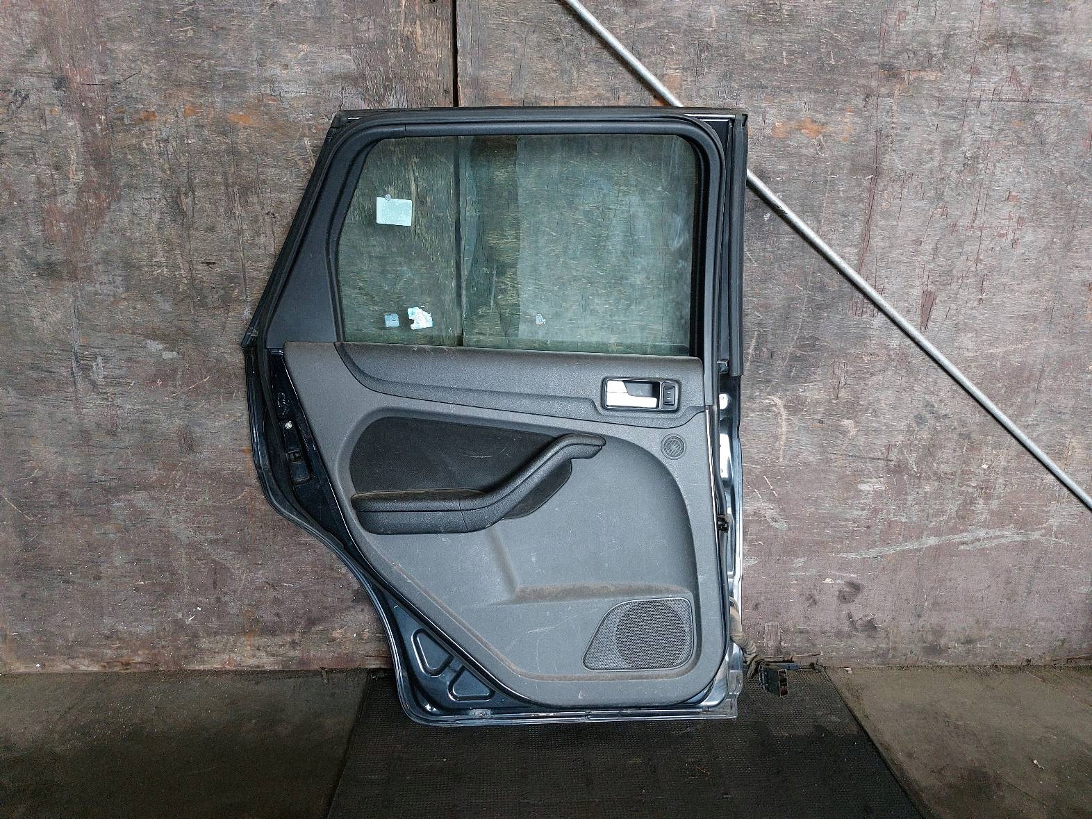 door complete left rear part FORD FOCUS MK2 F3