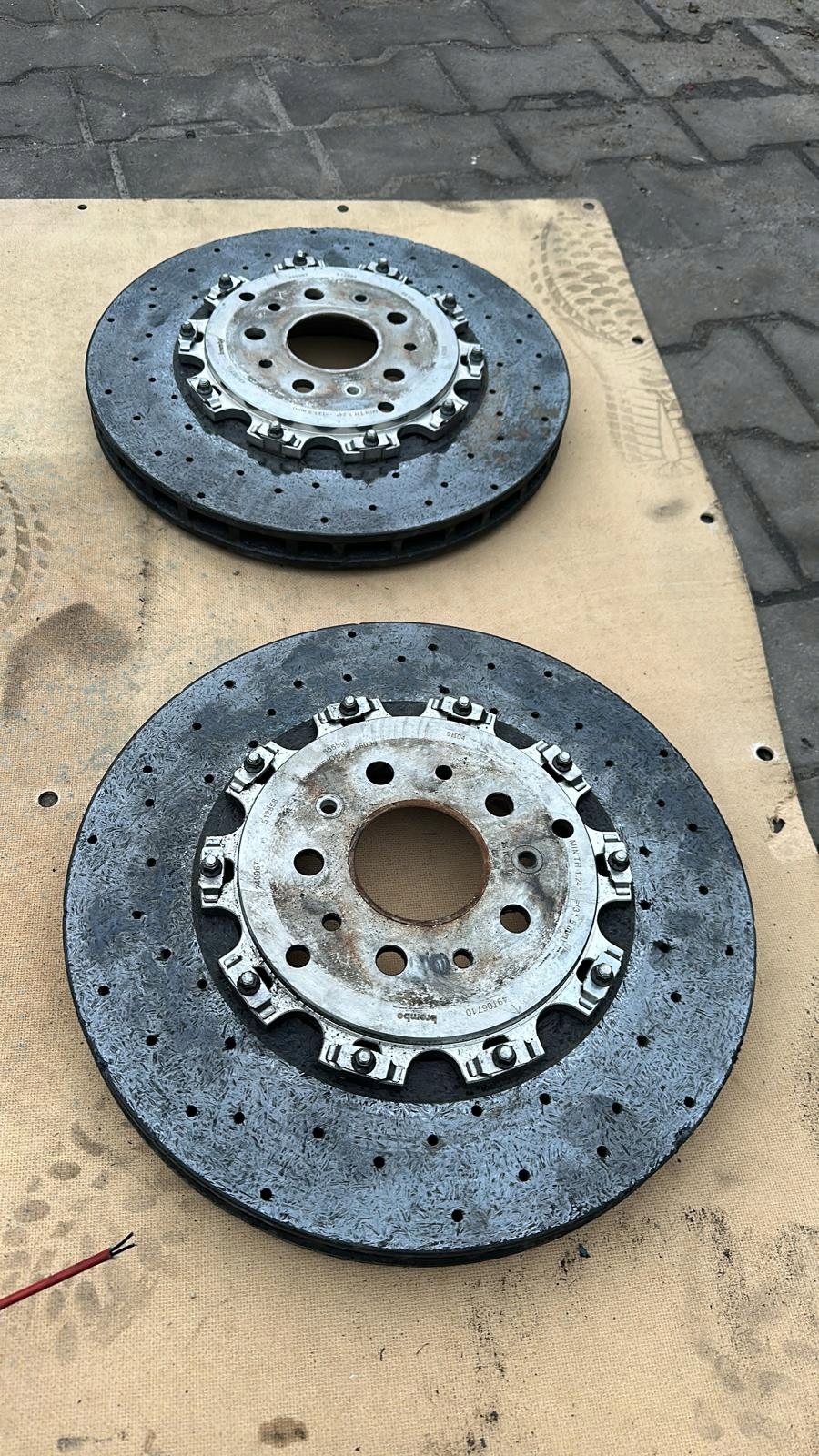CERAMIKA discs FERRARI F149 CALIFORNIA KOMPLET
