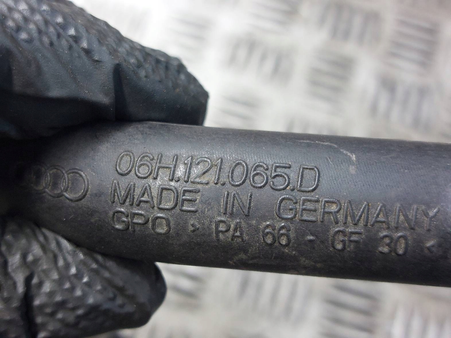 pumpa cirkulacije vode AUDI A4 B8 06H121065D