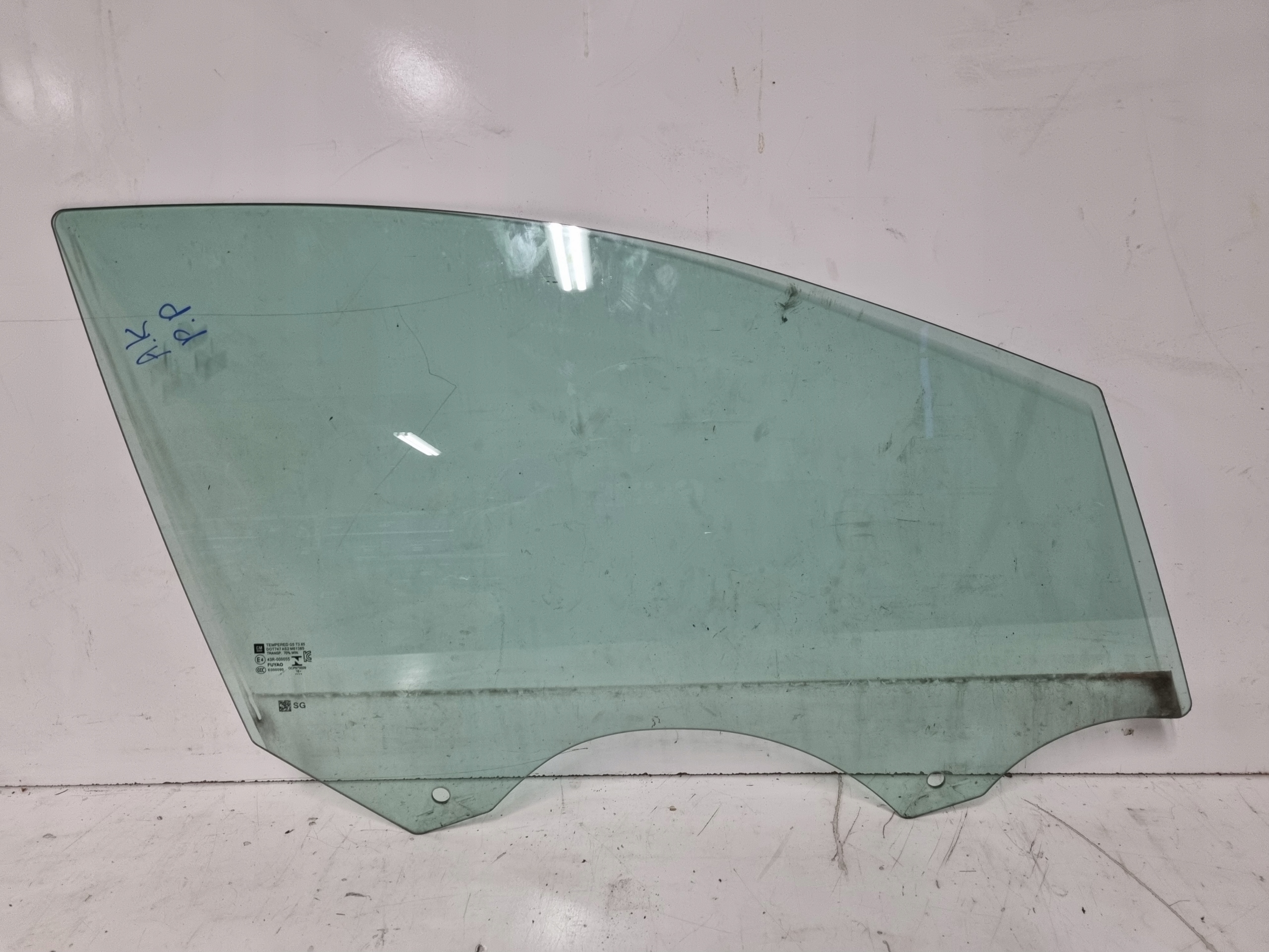 LV139 - ASTRA K УНІВЕРСАЛ СКЛО ДВЕРІ PRWY ПЕРЕДНЯ