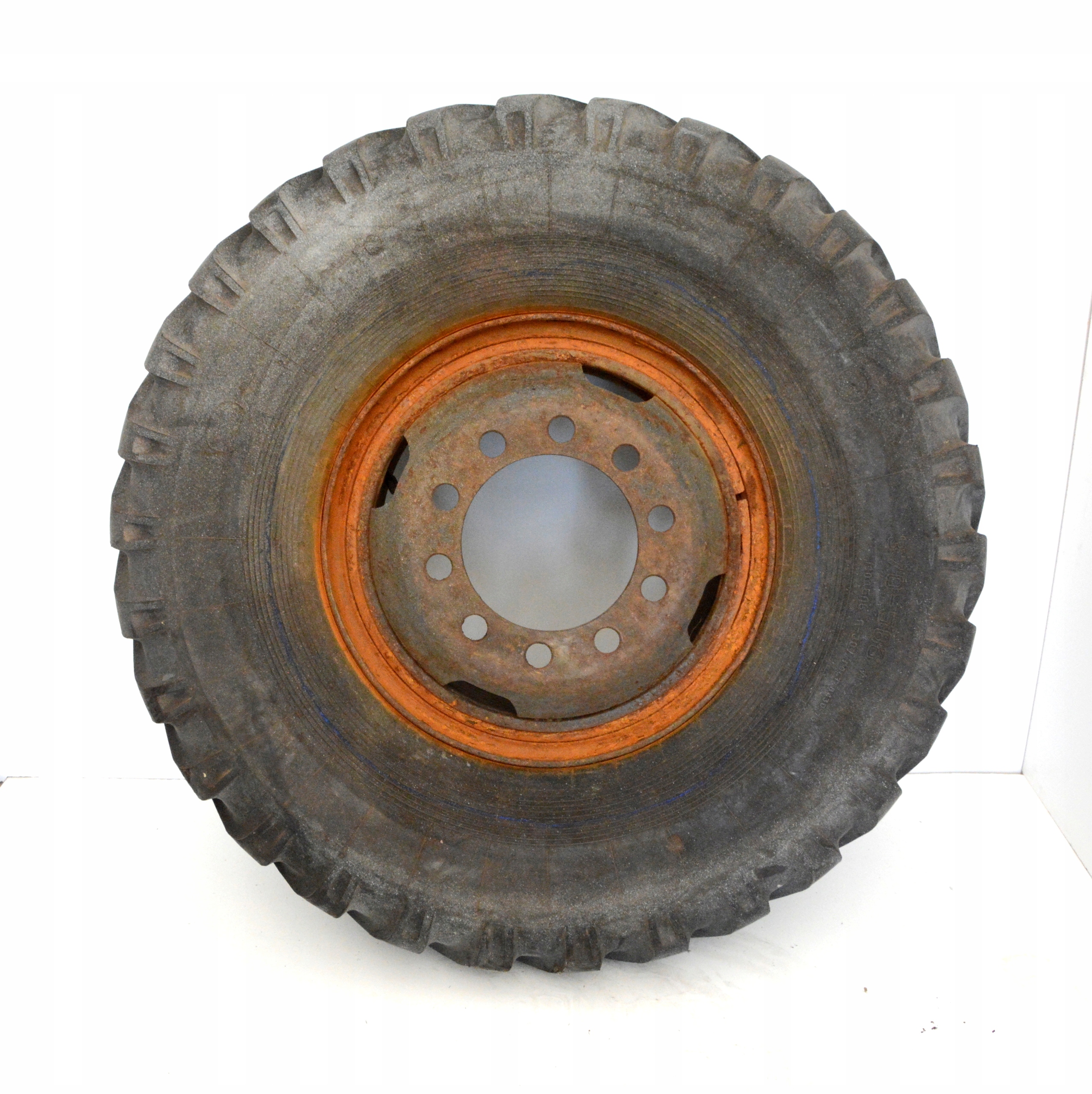 Колесо 14.00 R20 військовий з ободом WP