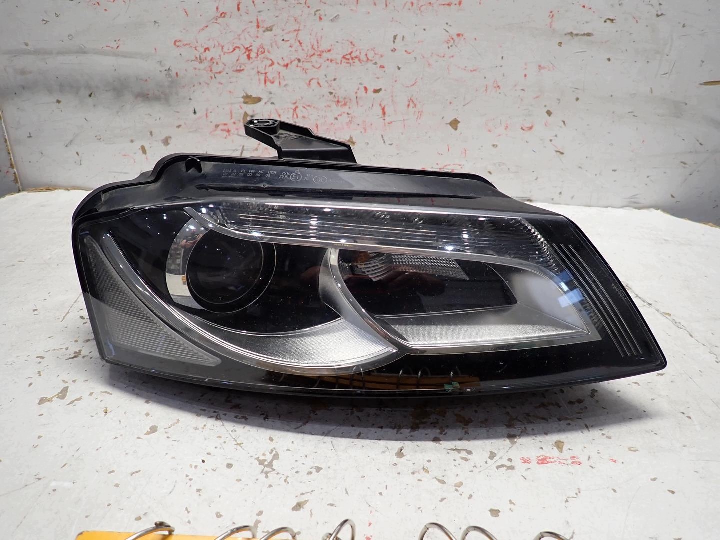 light front front right AUDI A3 2008- BI-XENON 8P0941004BE