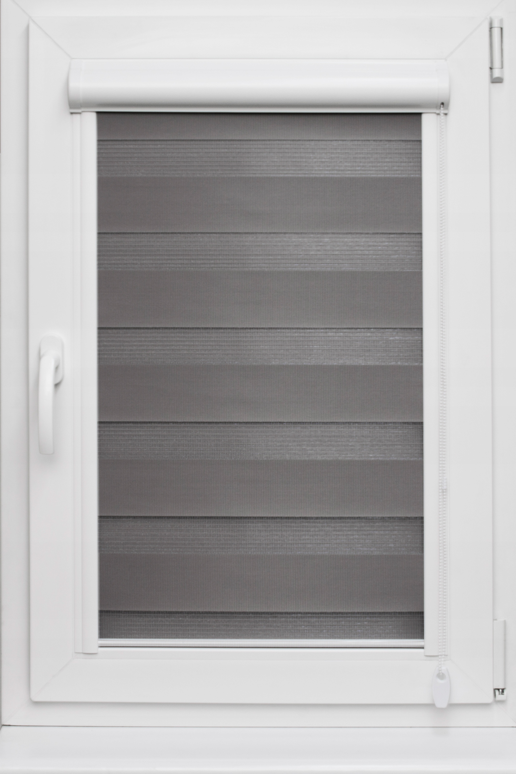 Rolety Deň Noc v Kazete s vodiacimi lištami 115x220