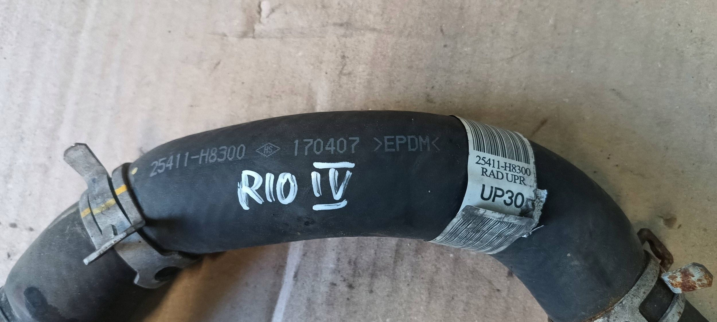 KIA RIO IV STONIC 1,4CRDI crijevo cijev prijenos vode 25411-H8300 2017