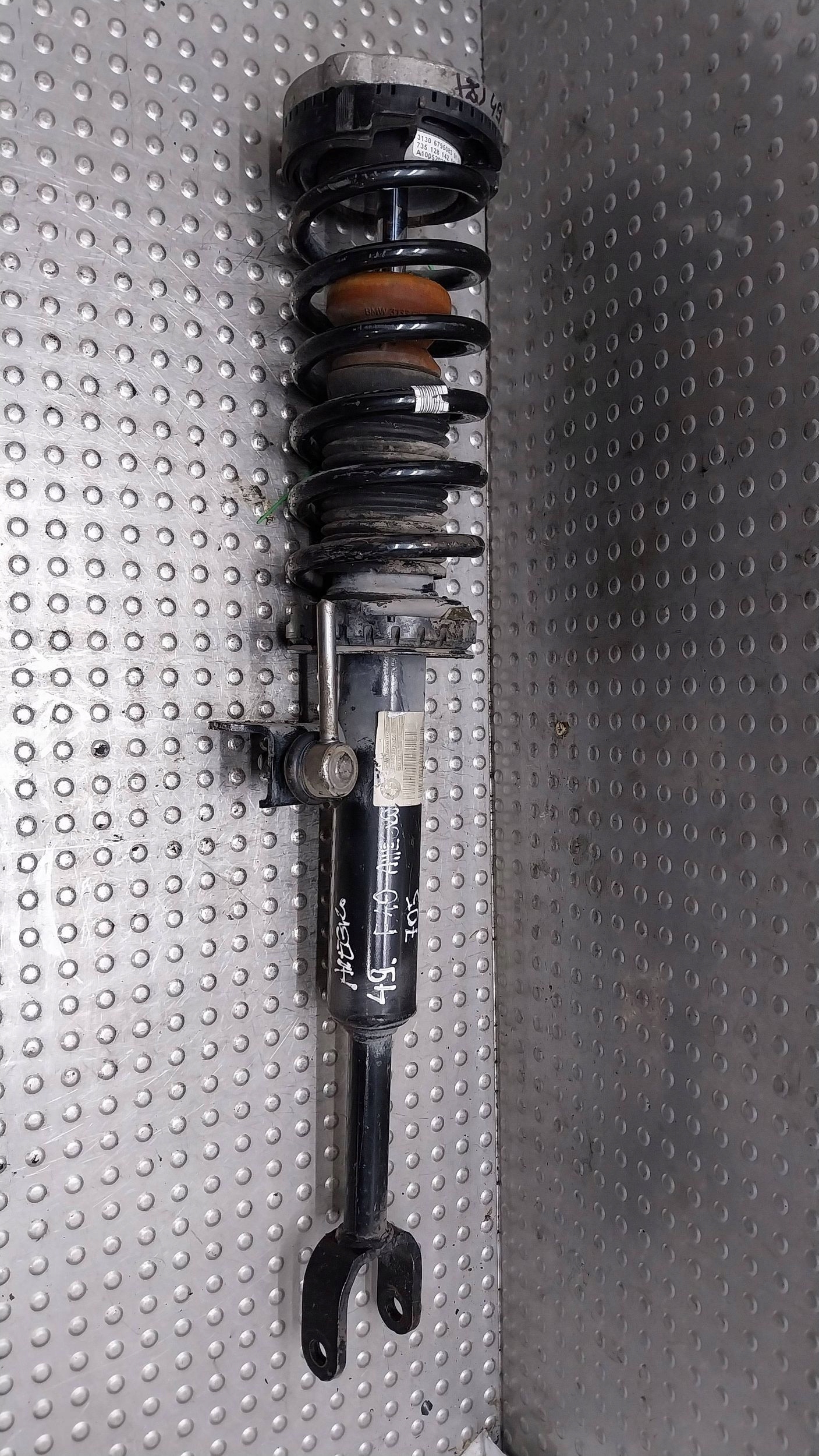 shock absorber right front 6775576 BMW F10 LCI