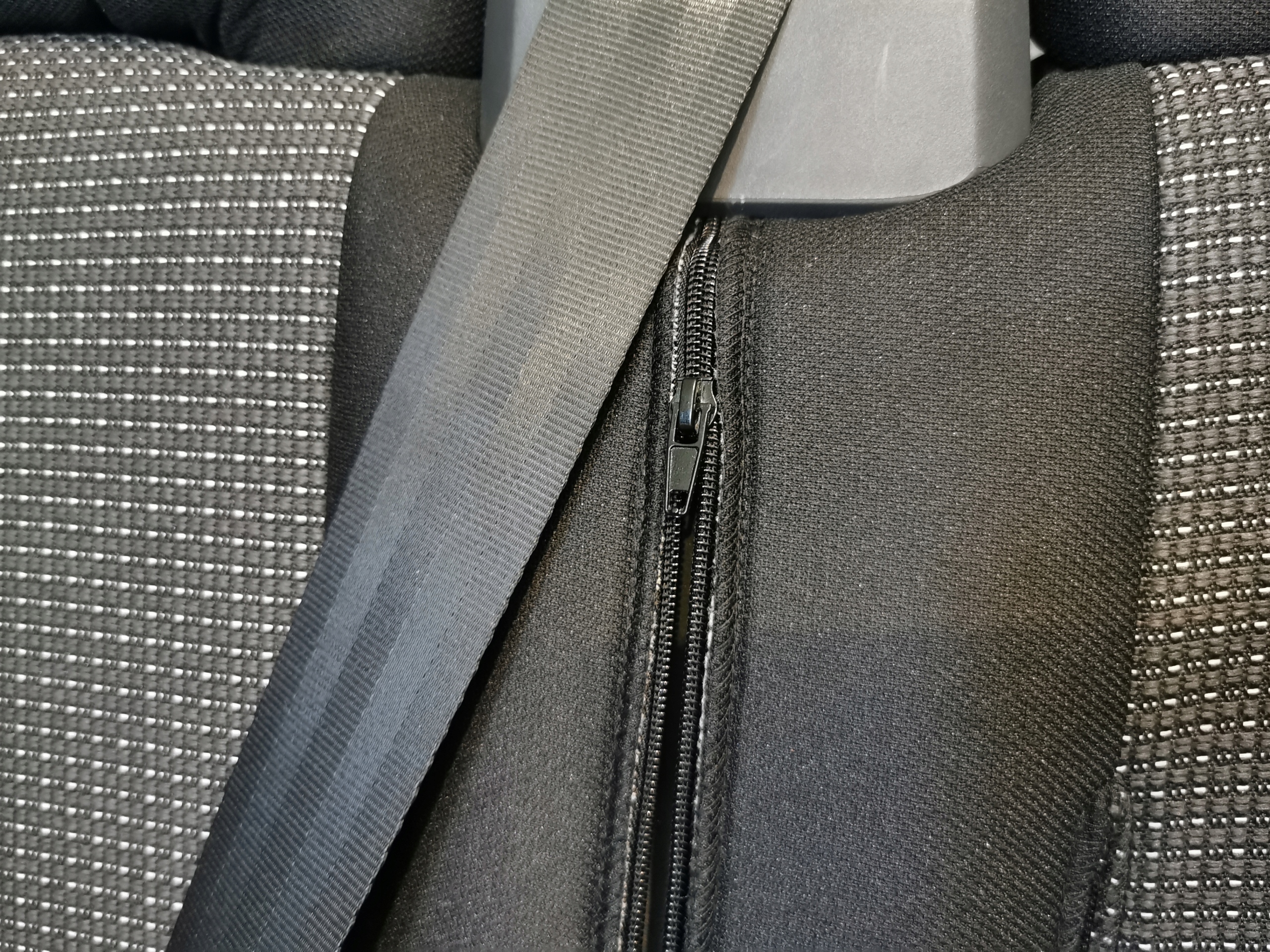 Fiat Ducato Peugeot Boxer Citroen Jumper po 2020r. Model Pokrowce na siedzenia na miarę BUS