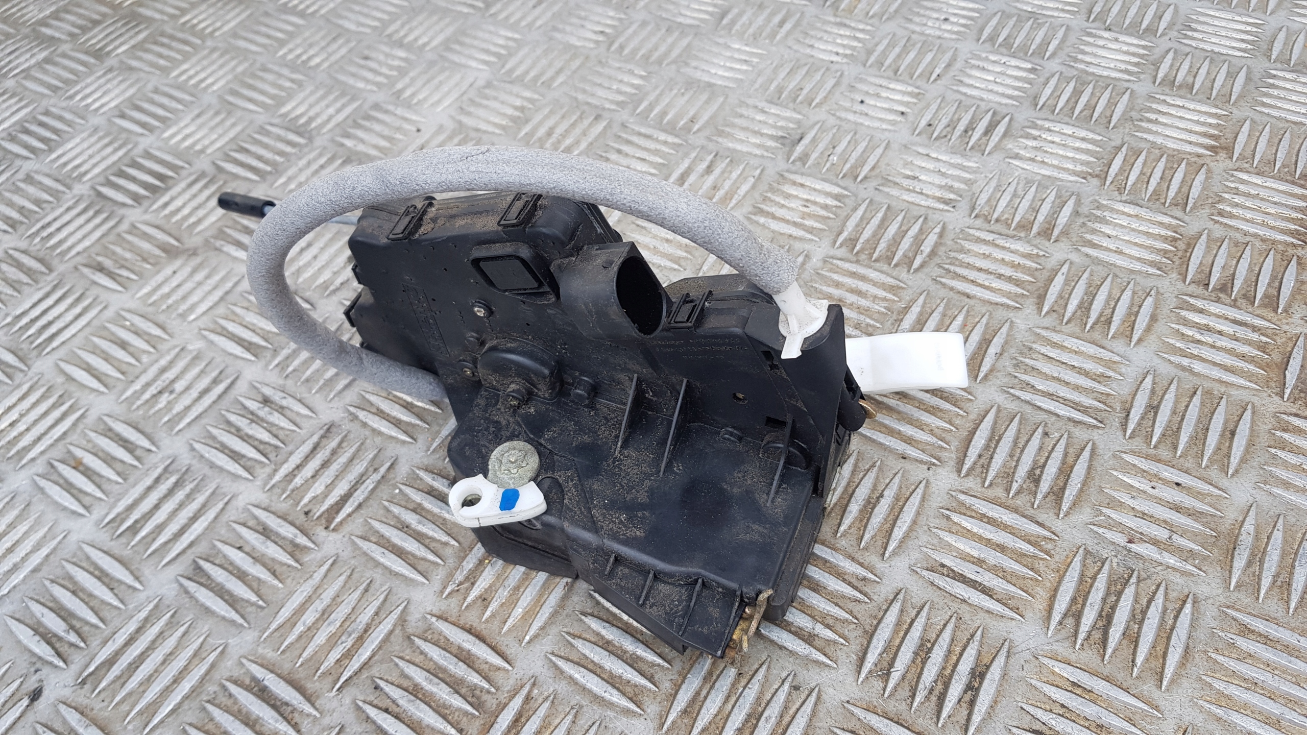 BMW E46 lock right front 244 BTR