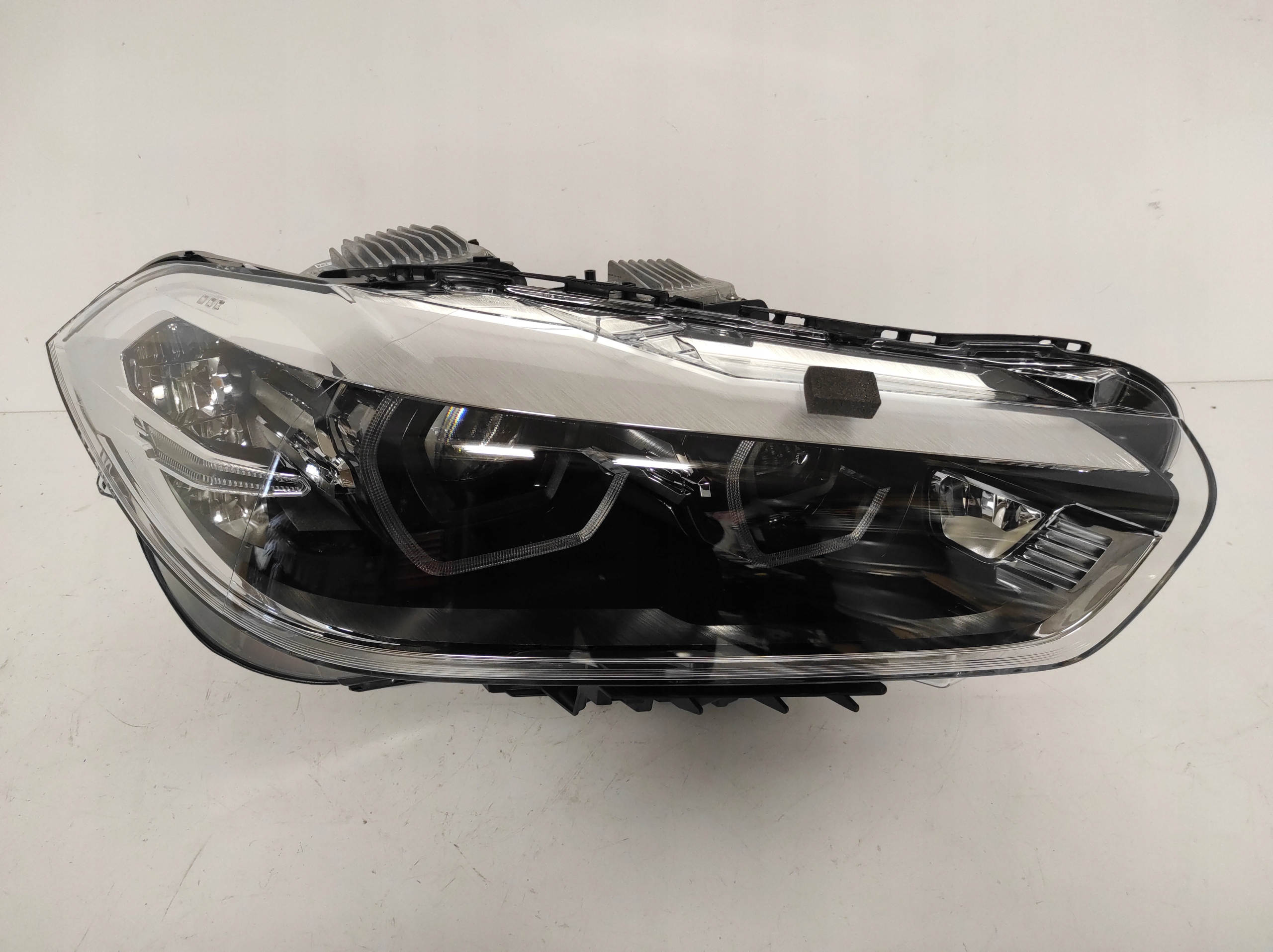 LAMPA PRZÓD PRAWA BMW X2 F39 LED NOWA USA