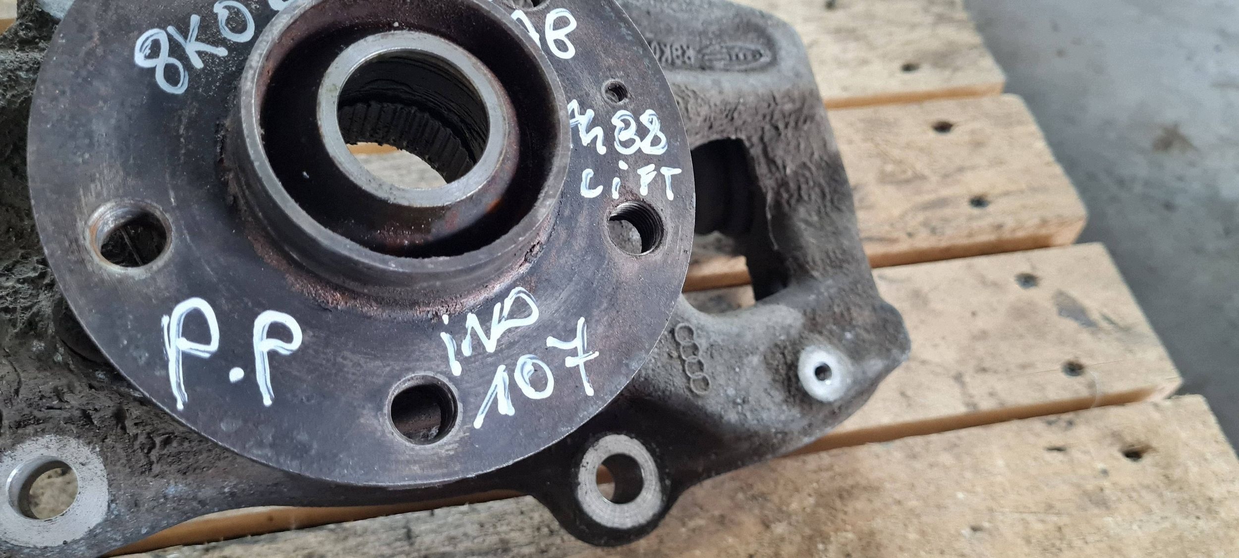 A4 B8 LIFT swing right right front front 4G0407254B A5 8T Q5 A6 C7
